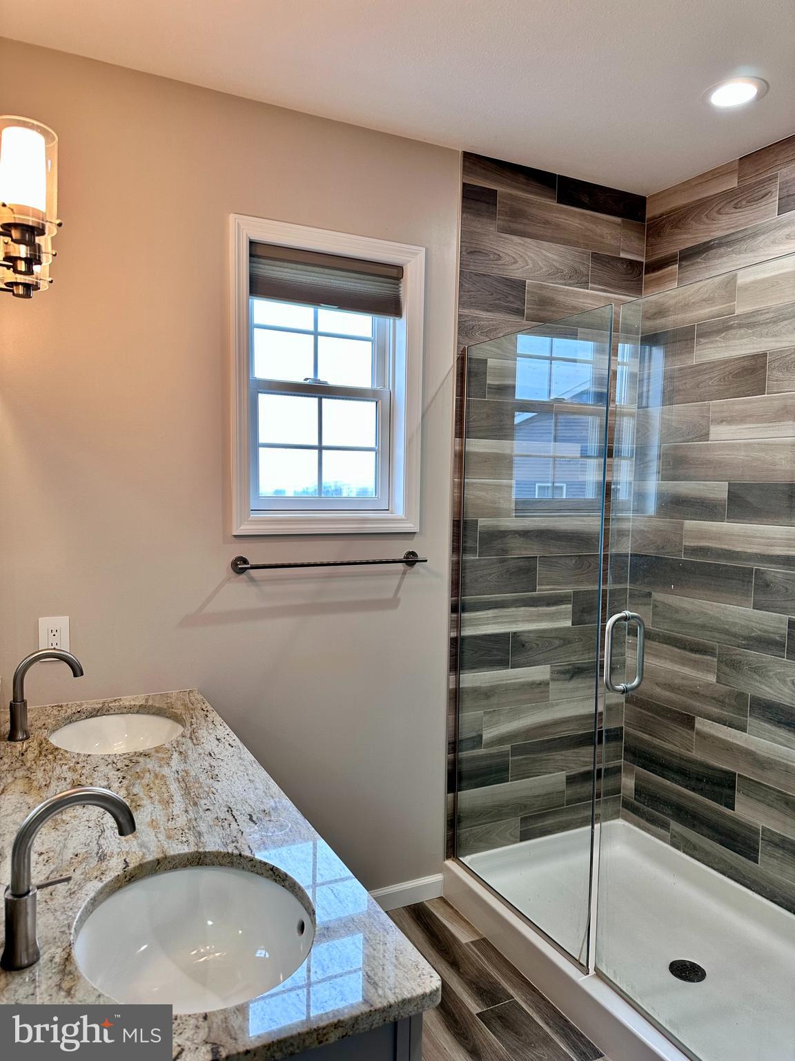 ROSEWOOD COVE - Residential