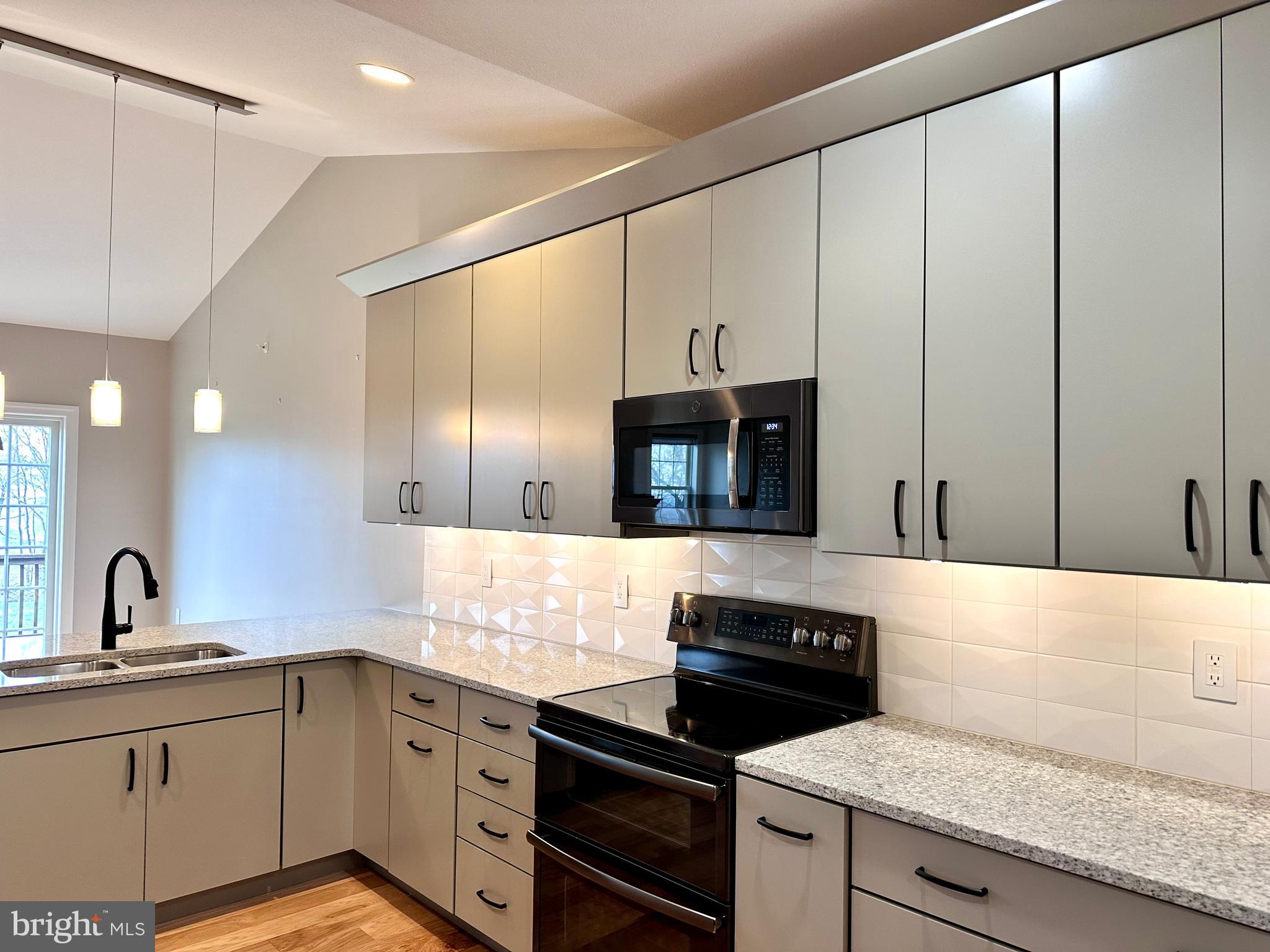 ROSEWOOD COVE - Residential