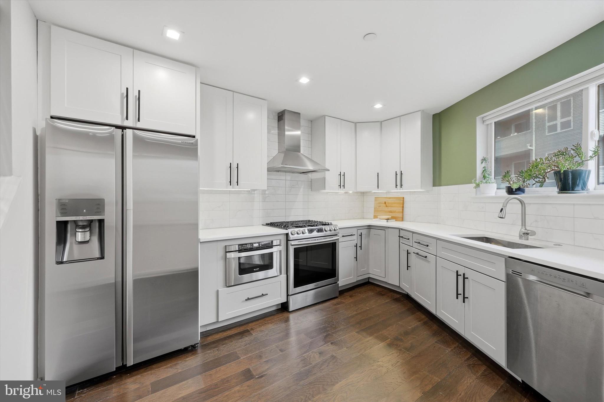 OLDE KENSINGTON - Residential