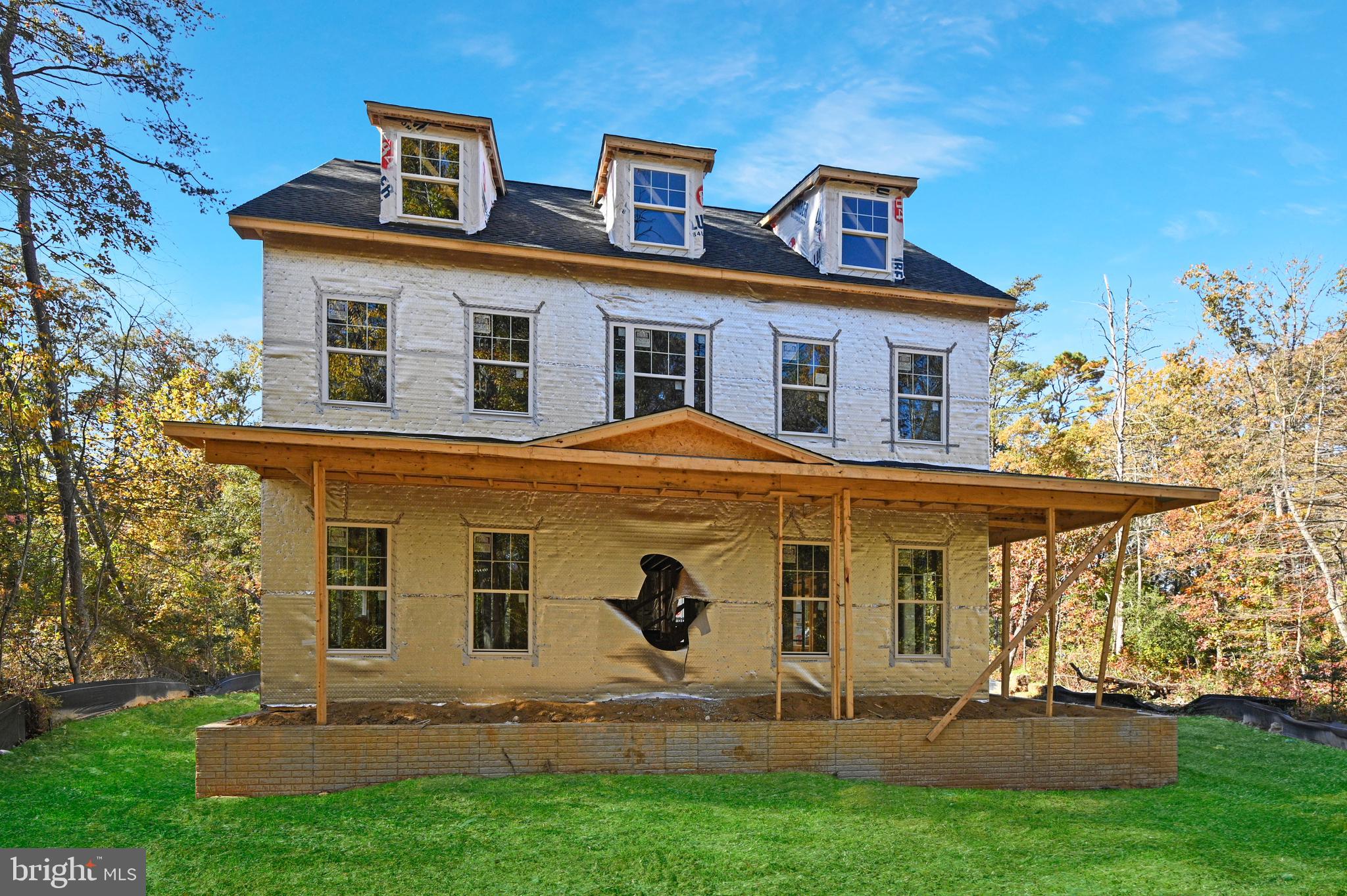 LAKE SHORE - Residential