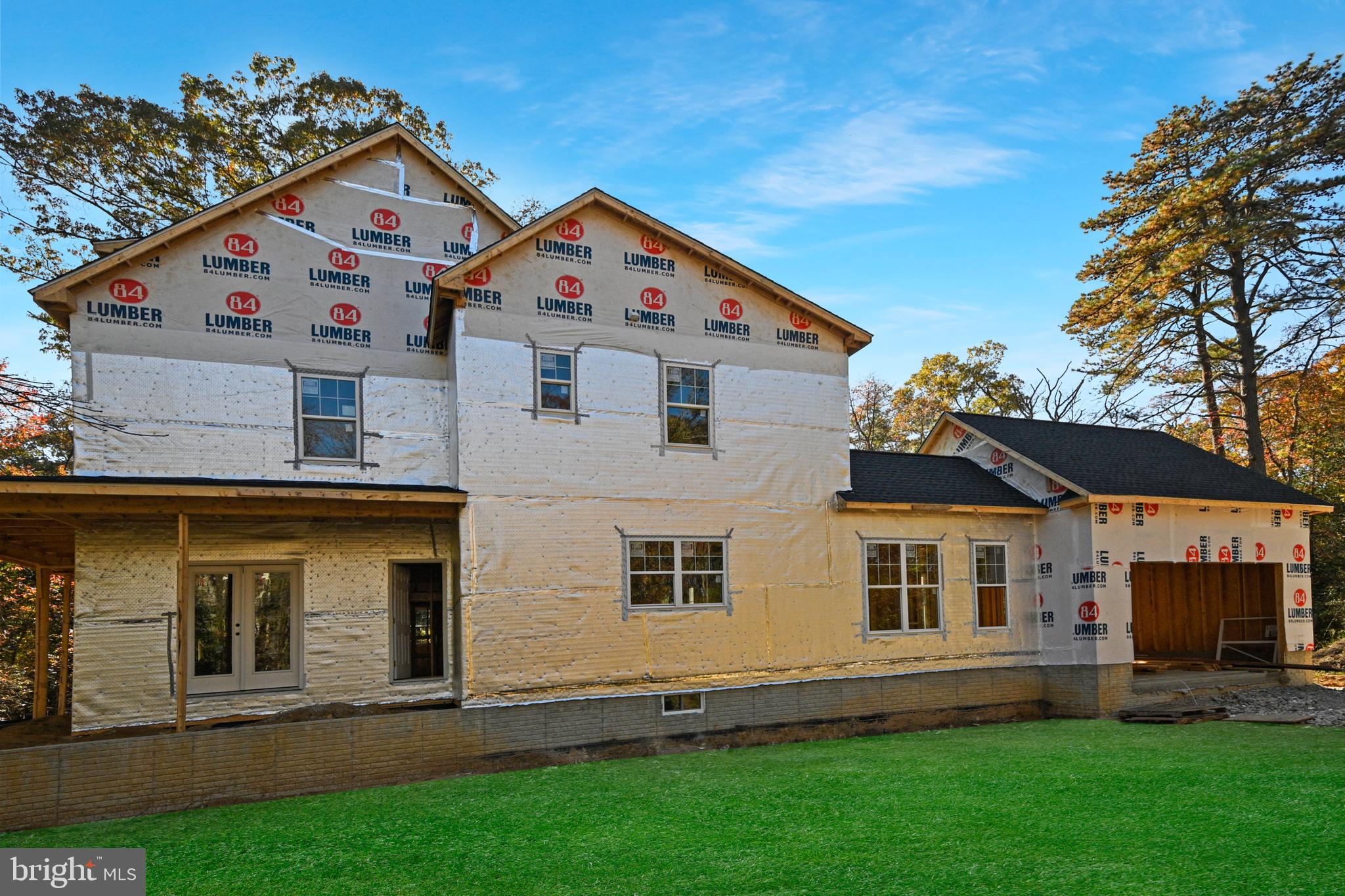 LAKE SHORE - Residential