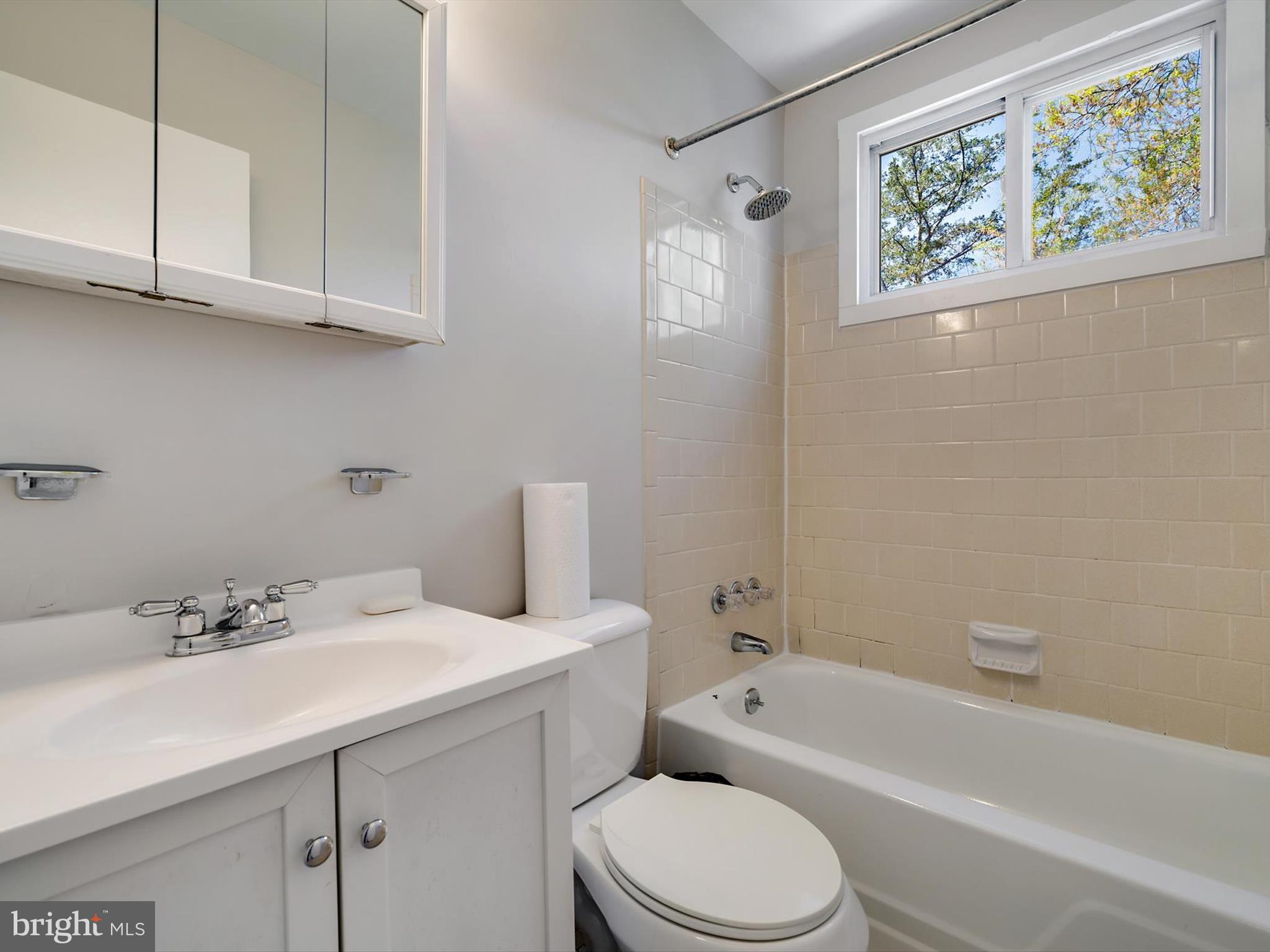 ANDOVER HEIGHTS - Residential