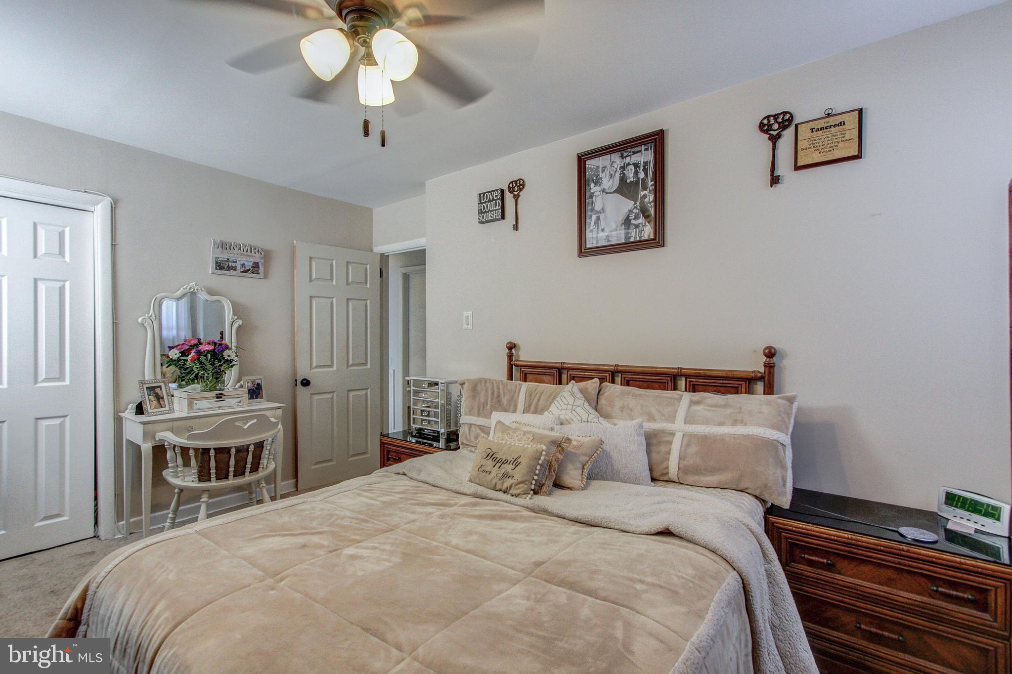 FOX CHASE - Residential