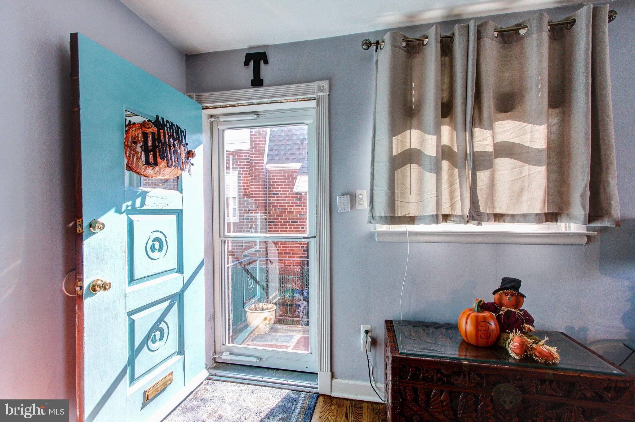 FOX CHASE - Residential