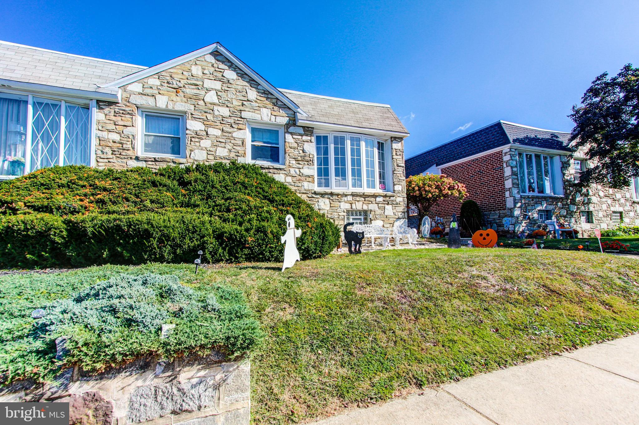 FOX CHASE - Residential