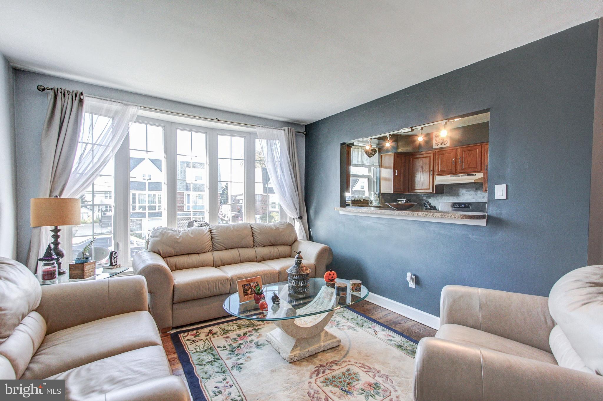 FOX CHASE - Residential
