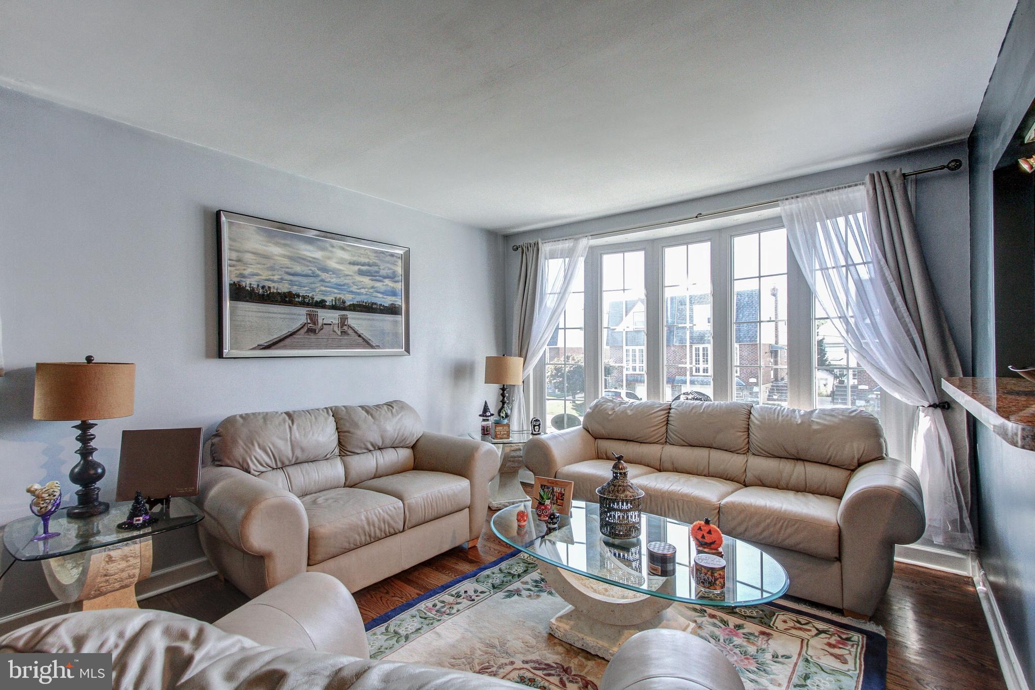 FOX CHASE - Residential