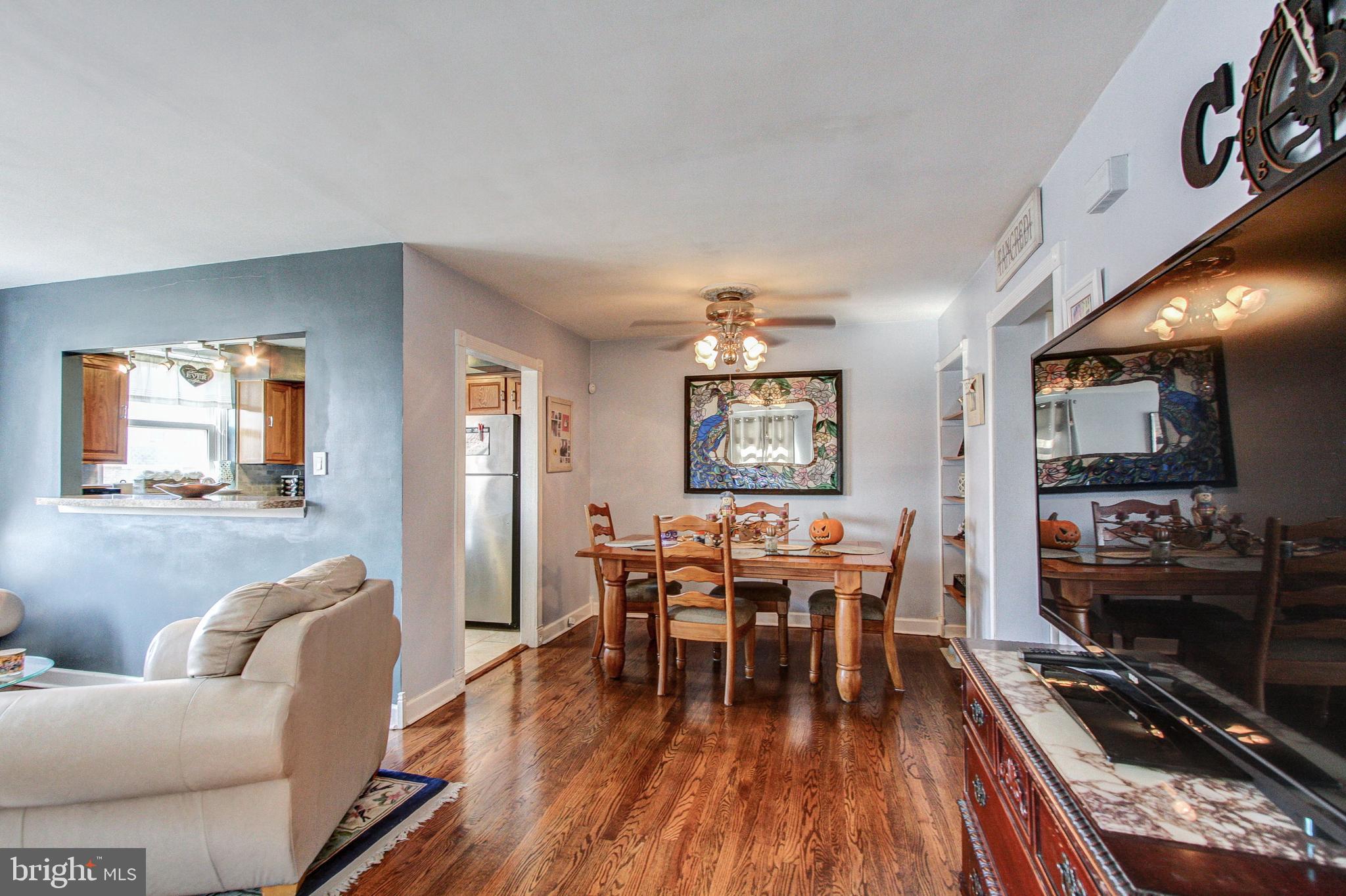 FOX CHASE - Residential