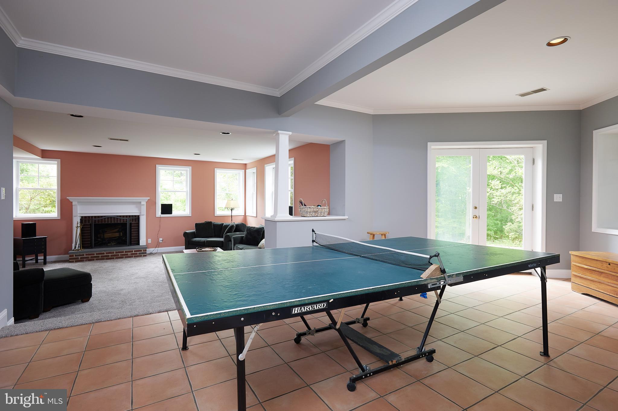 MERRY GO ROUND FARM - Residential