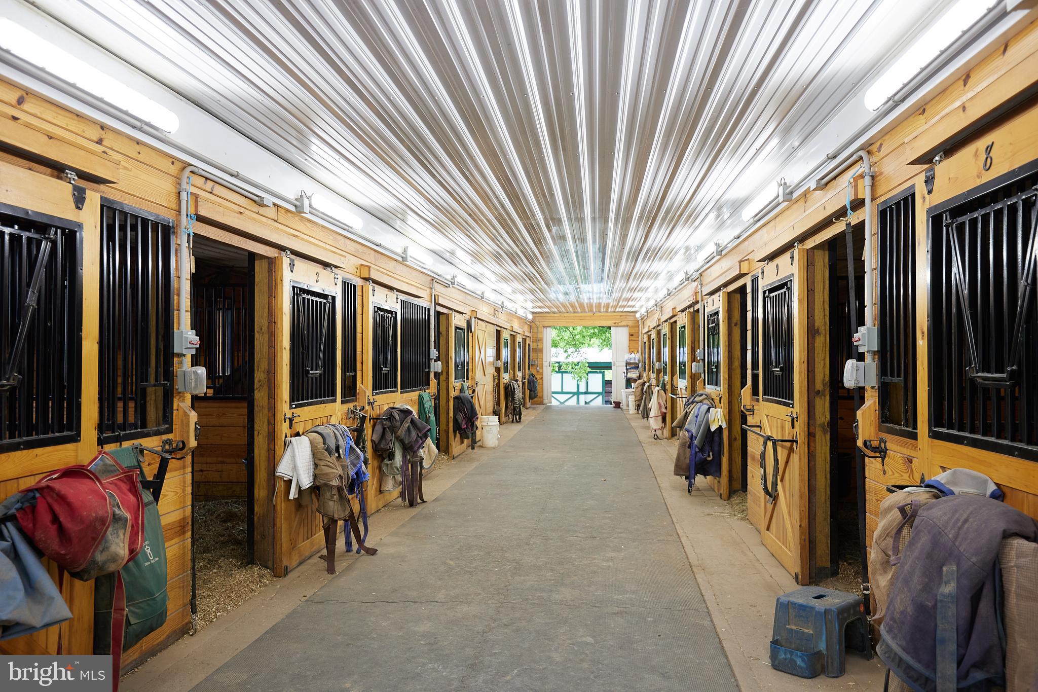 MERRY GO ROUND FARM - Residential