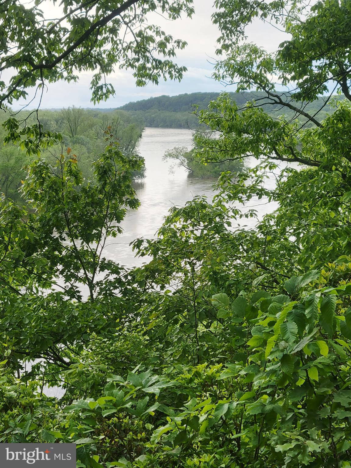 MERRY GO ROUND FARM - Residential