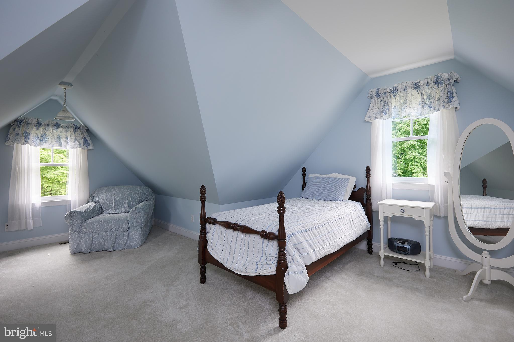 MERRY GO ROUND FARM - Residential