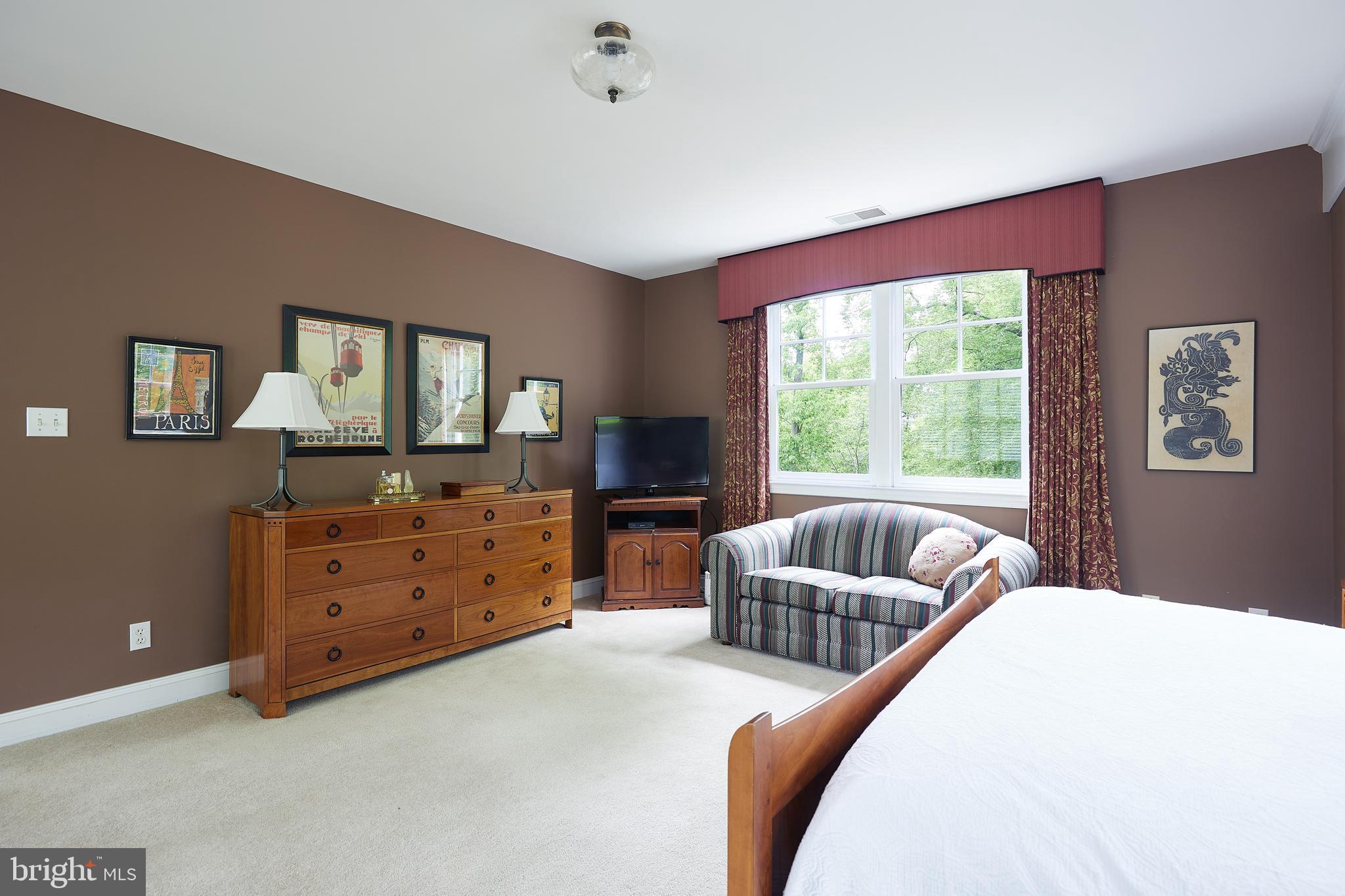 MERRY GO ROUND FARM - Residential