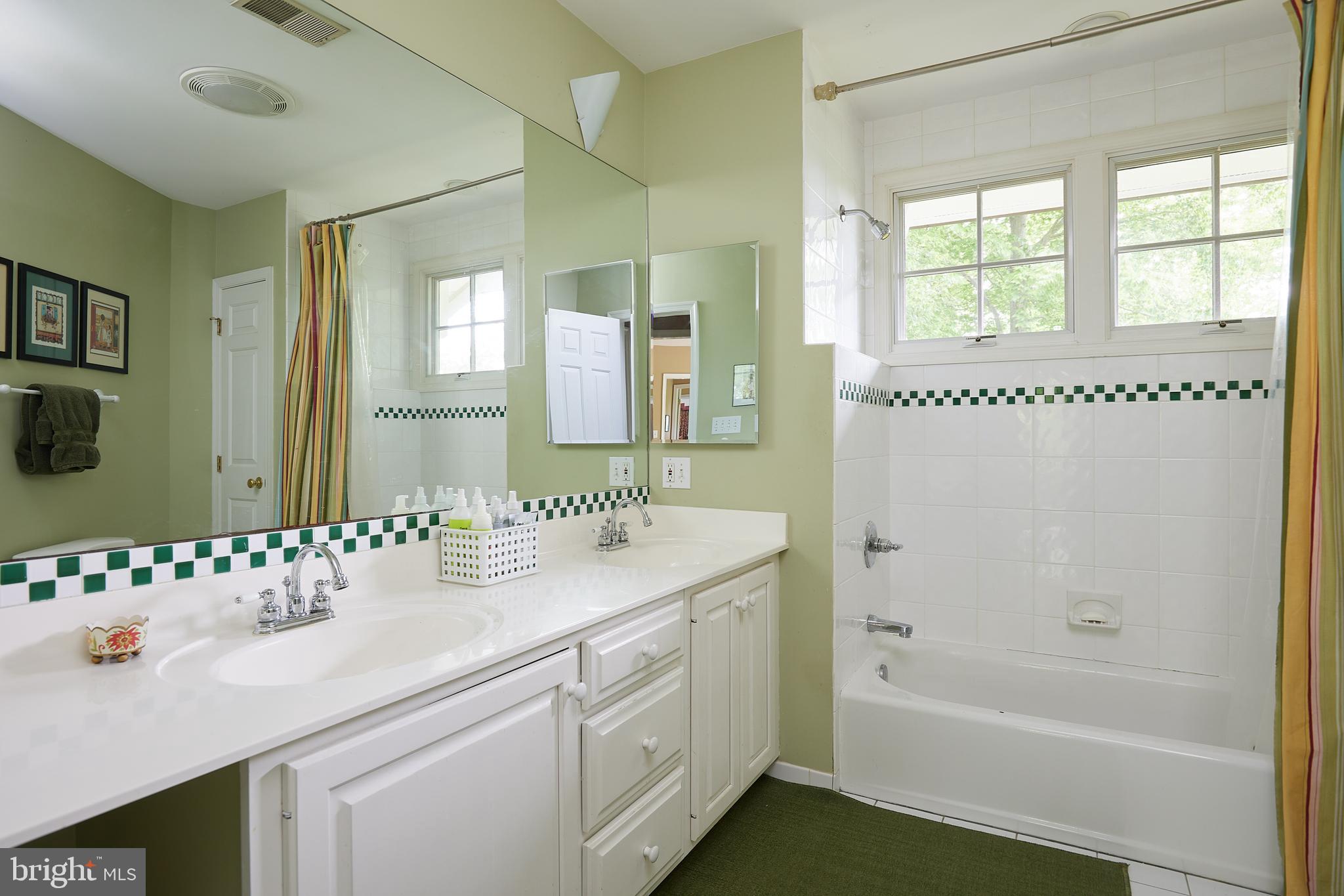 MERRY GO ROUND FARM - Residential