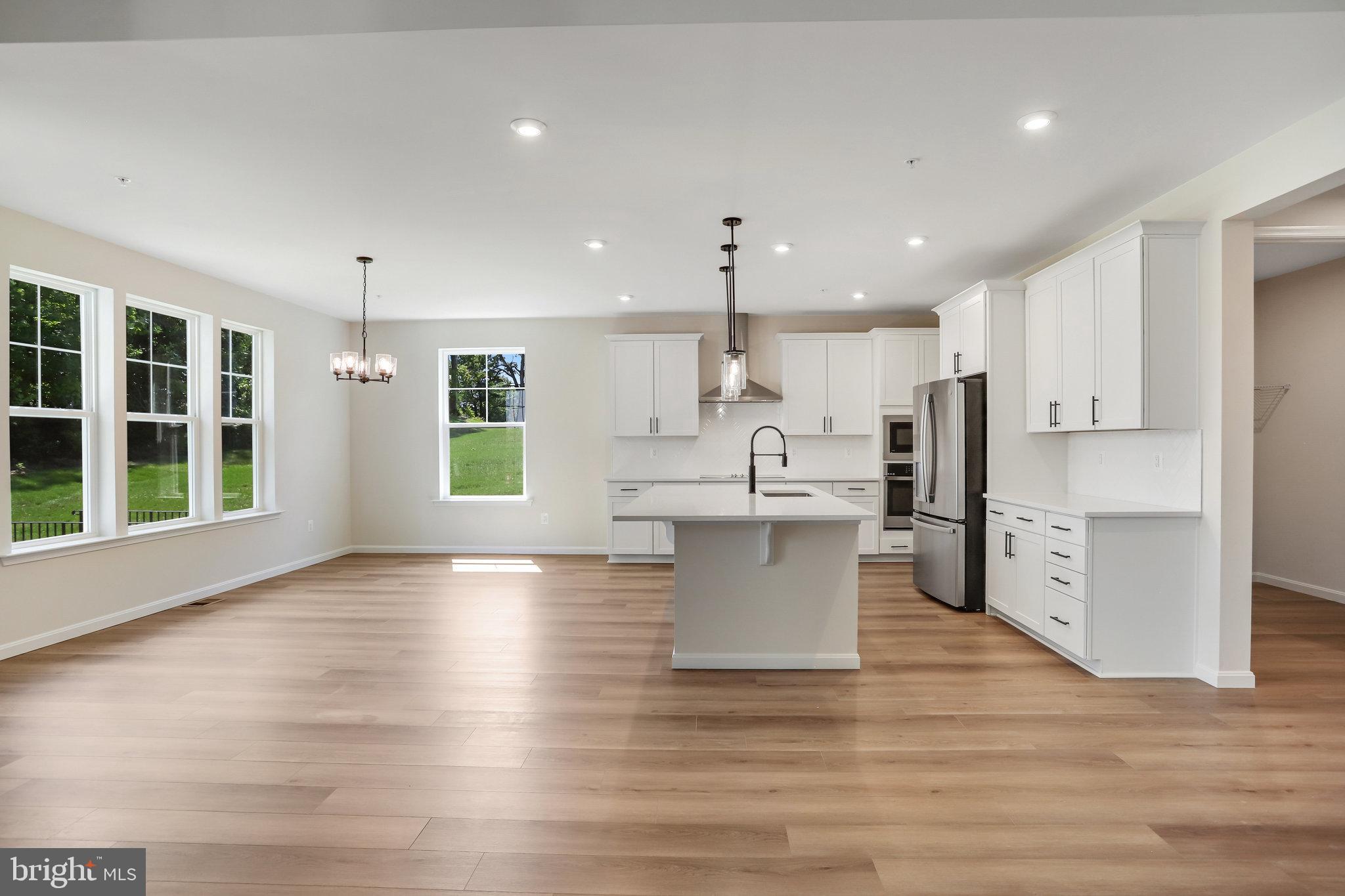 VINCENT ESTATES - Residential