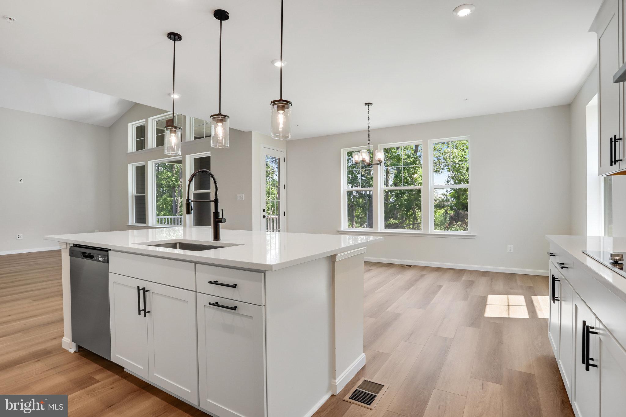 VINCENT ESTATES - Residential