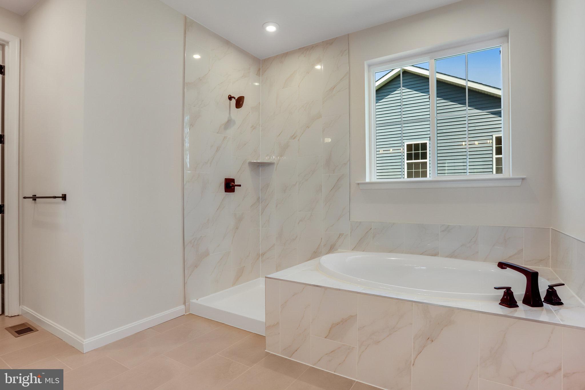 VINCENT ESTATES - Residential