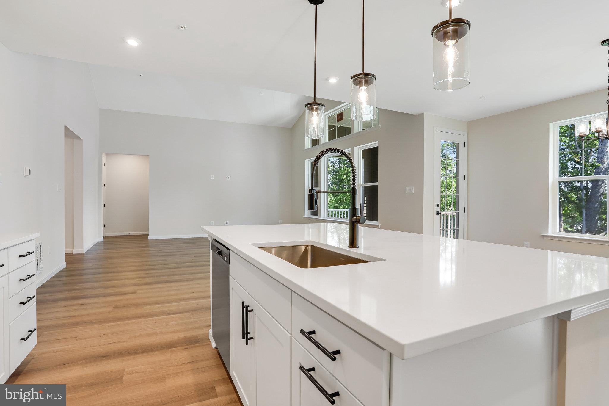 VINCENT ESTATES - Residential