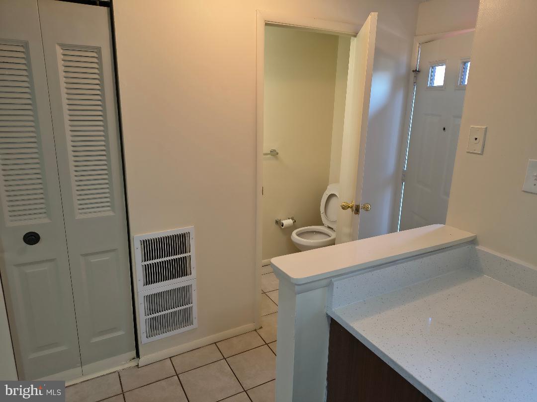 GUNNERS LAKE - Residential