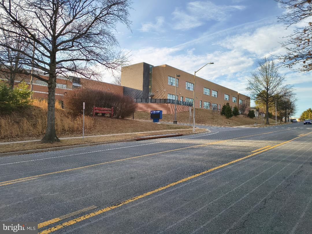 GUNNERS LAKE - Residential