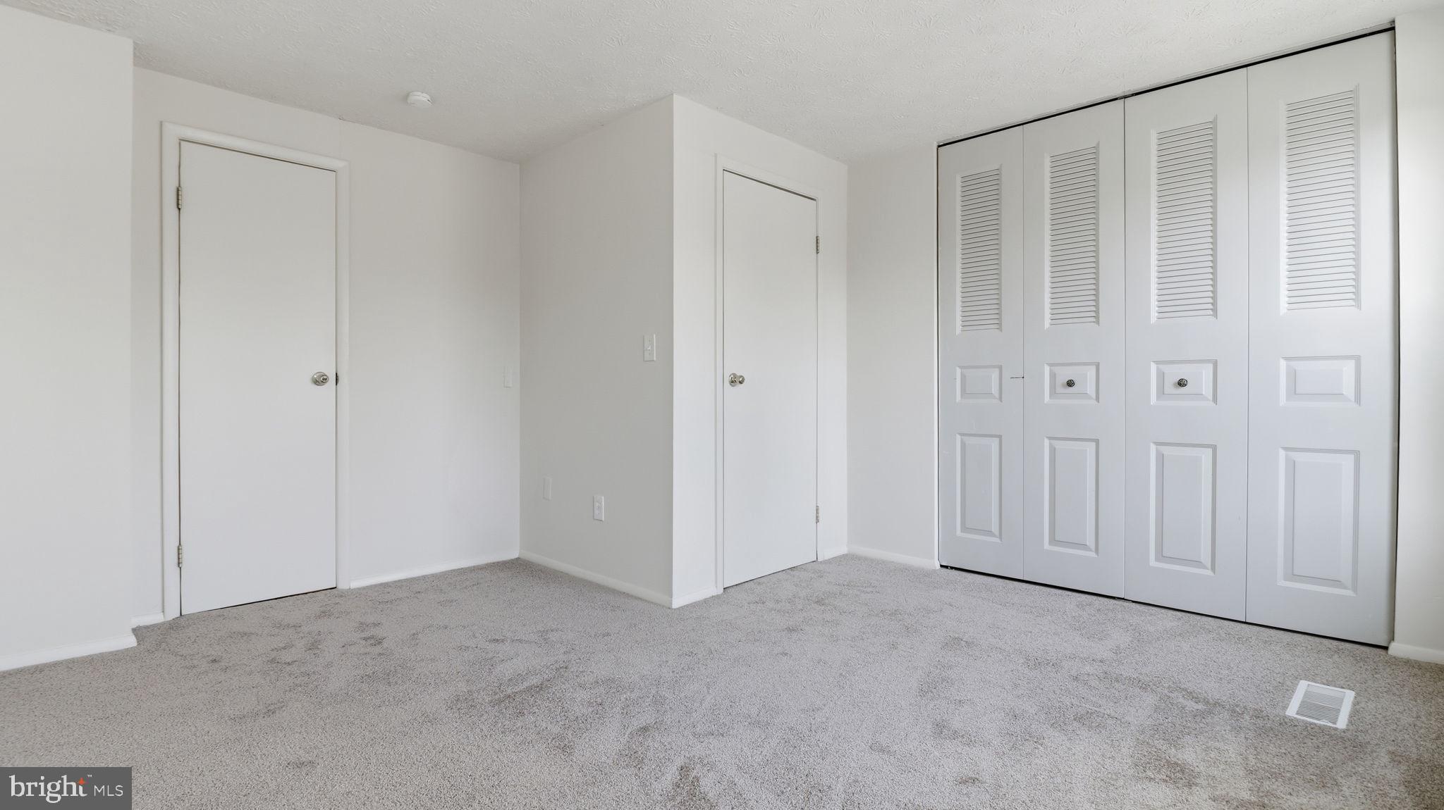 GUNNERS LAKE - Residential