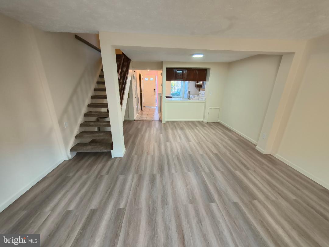 GUNNERS LAKE - Residential