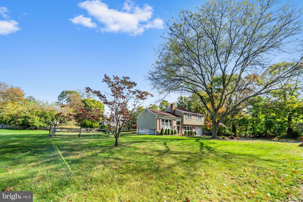 Photo of 201 Seal Lane, WEST CHESTER, PA 19380 (MLS # PACT2112190)