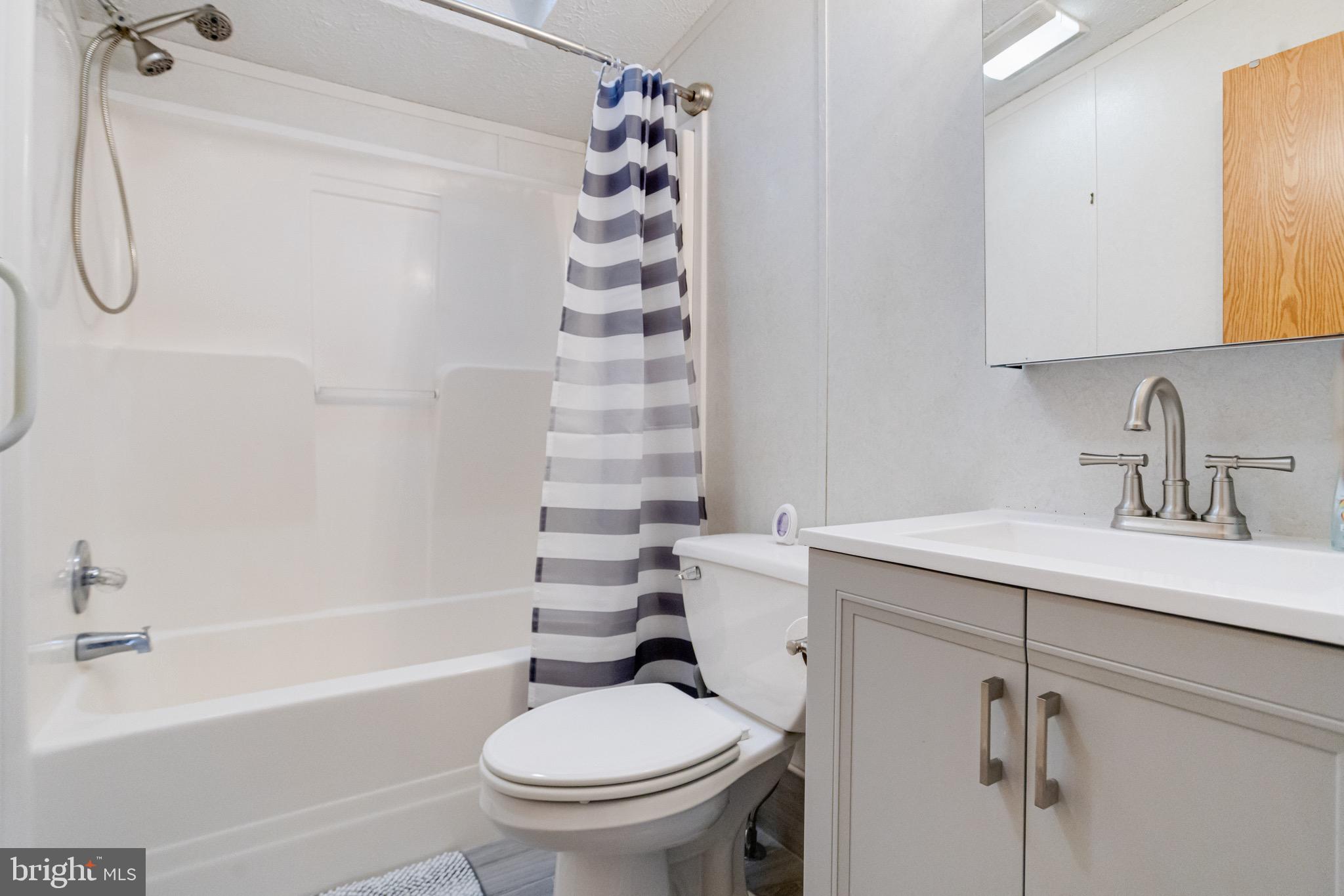 PEPPERMINT WOODS - Residential