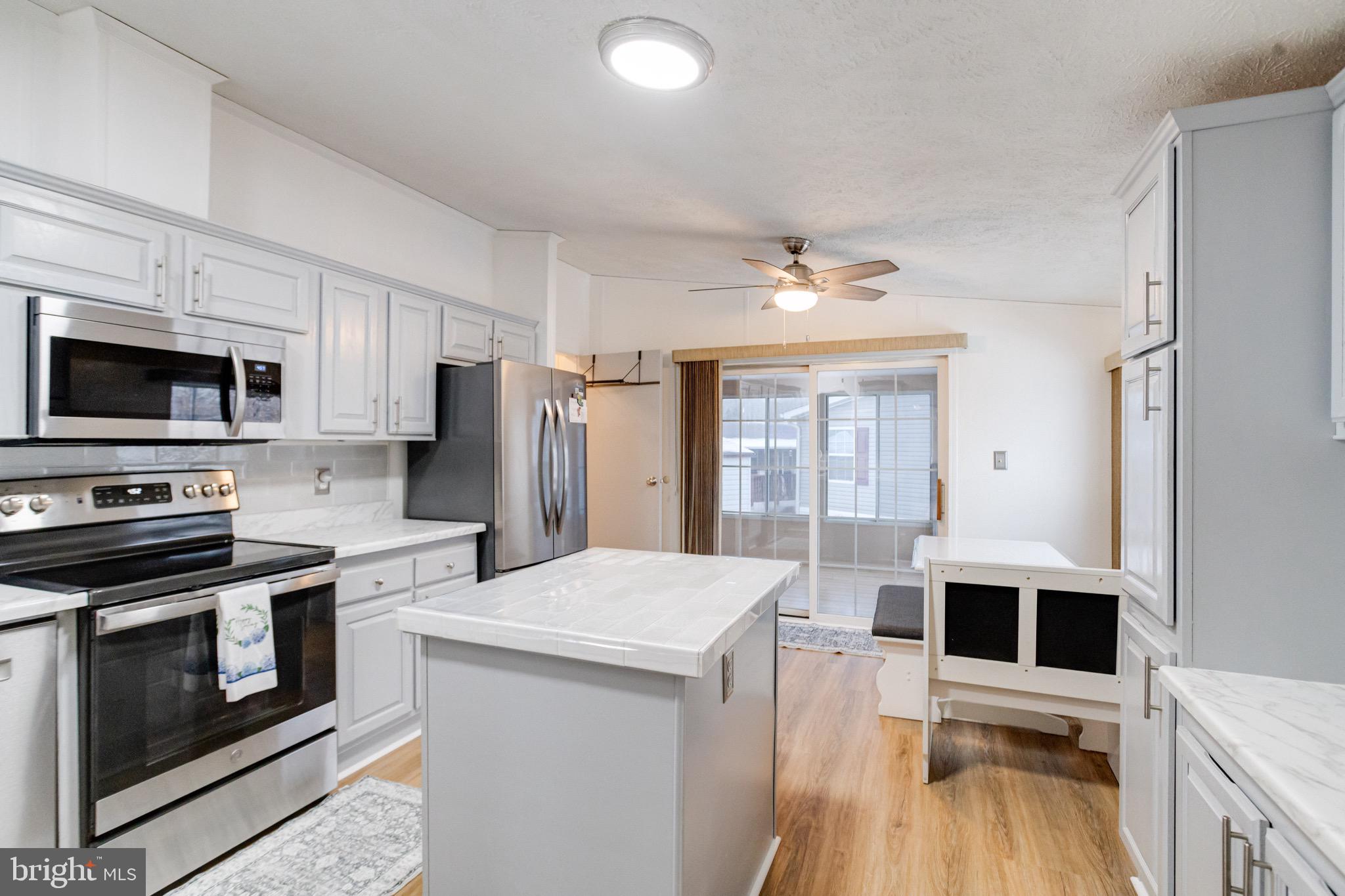 PEPPERMINT WOODS - Residential