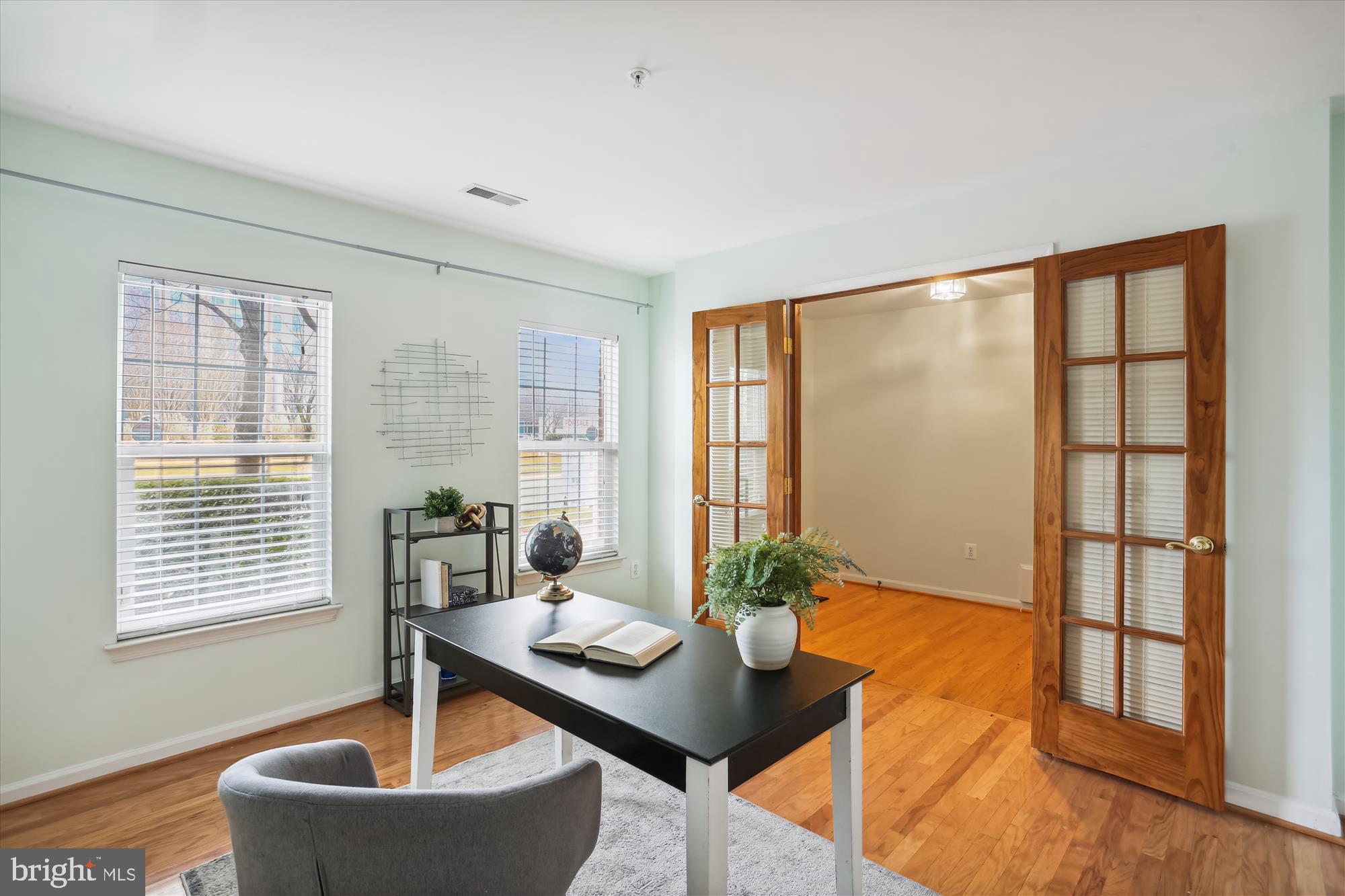 WASHINGTONIAN CENTER - Residential