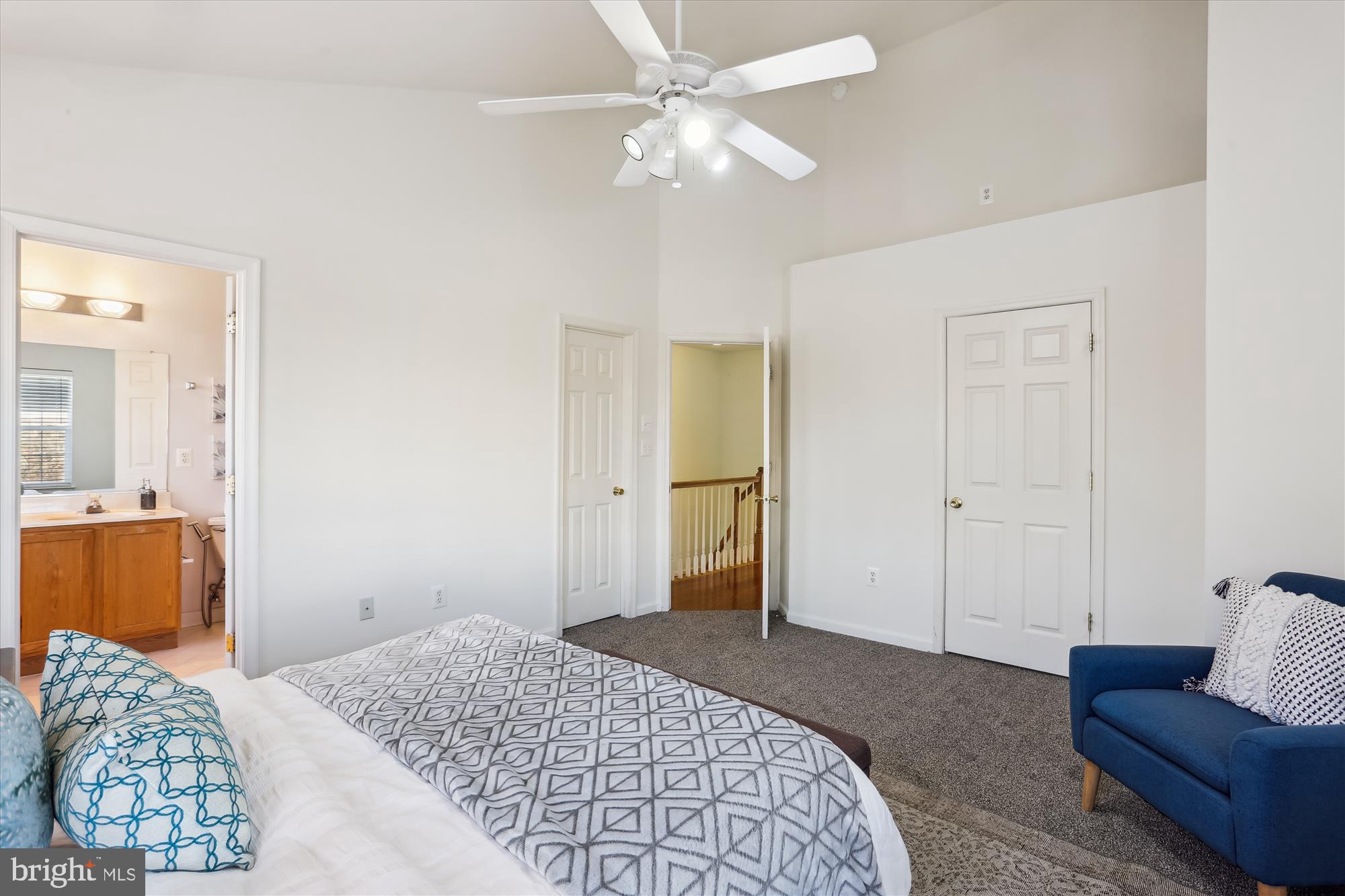 WASHINGTONIAN CENTER - Residential