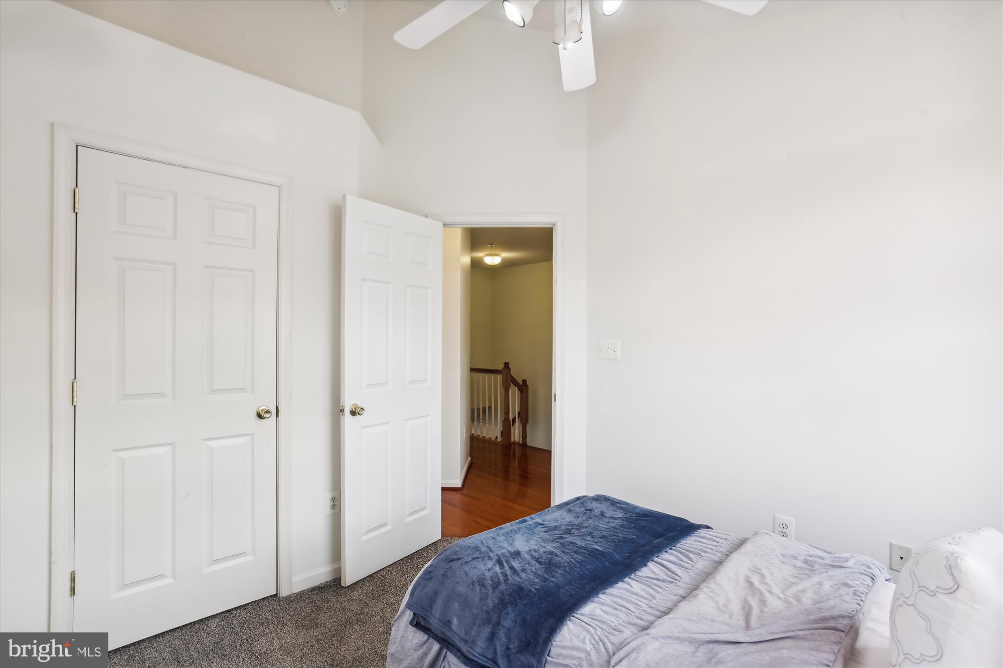 WASHINGTONIAN CENTER - Residential