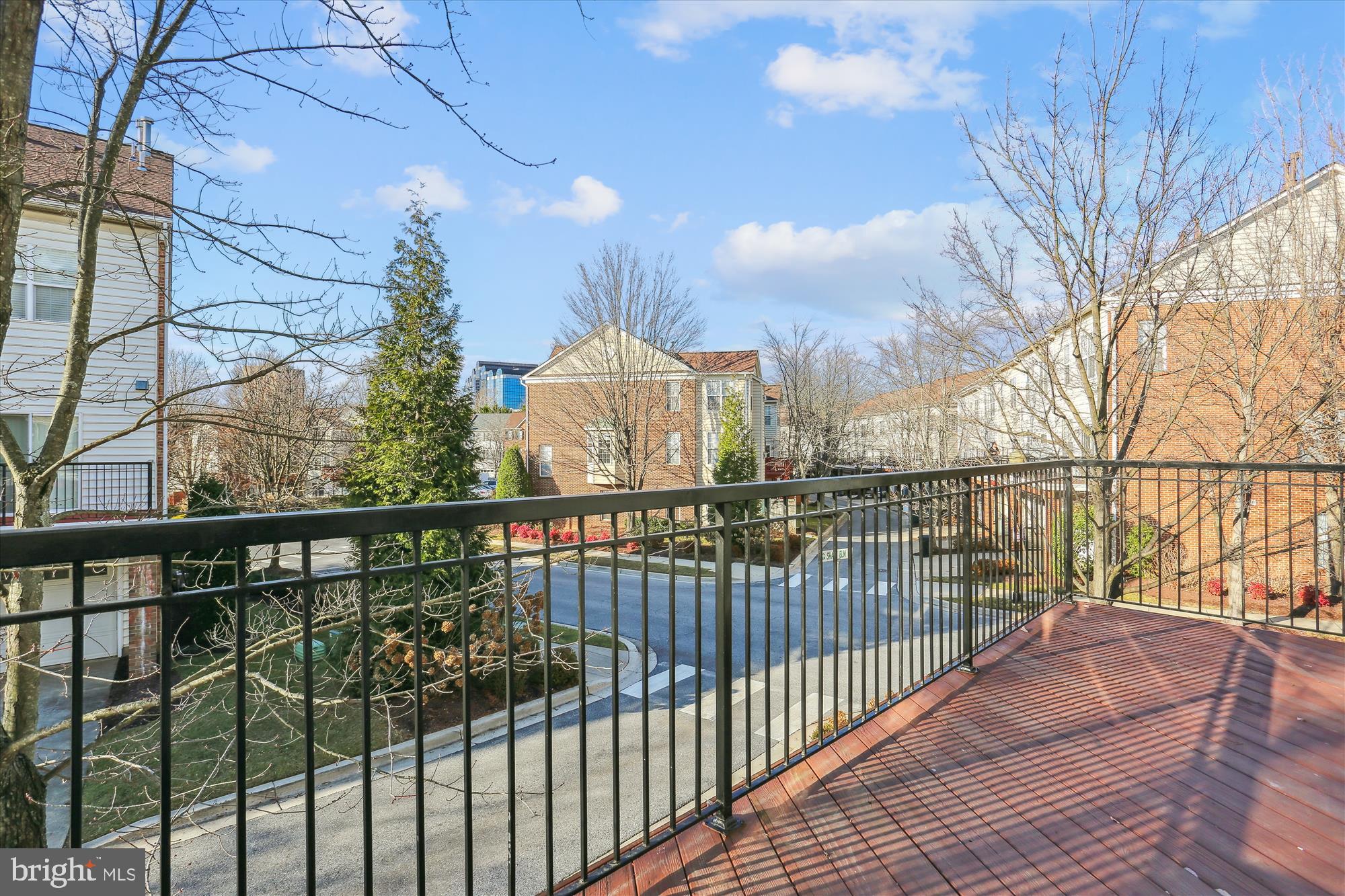 WASHINGTONIAN CENTER - Residential