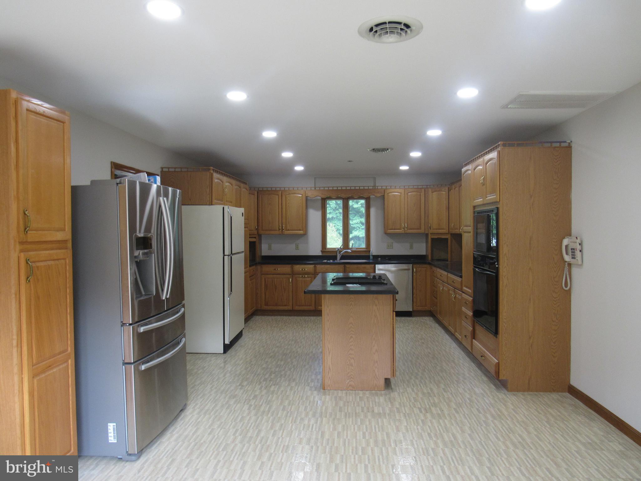 BERKELEY FARMS - Residential