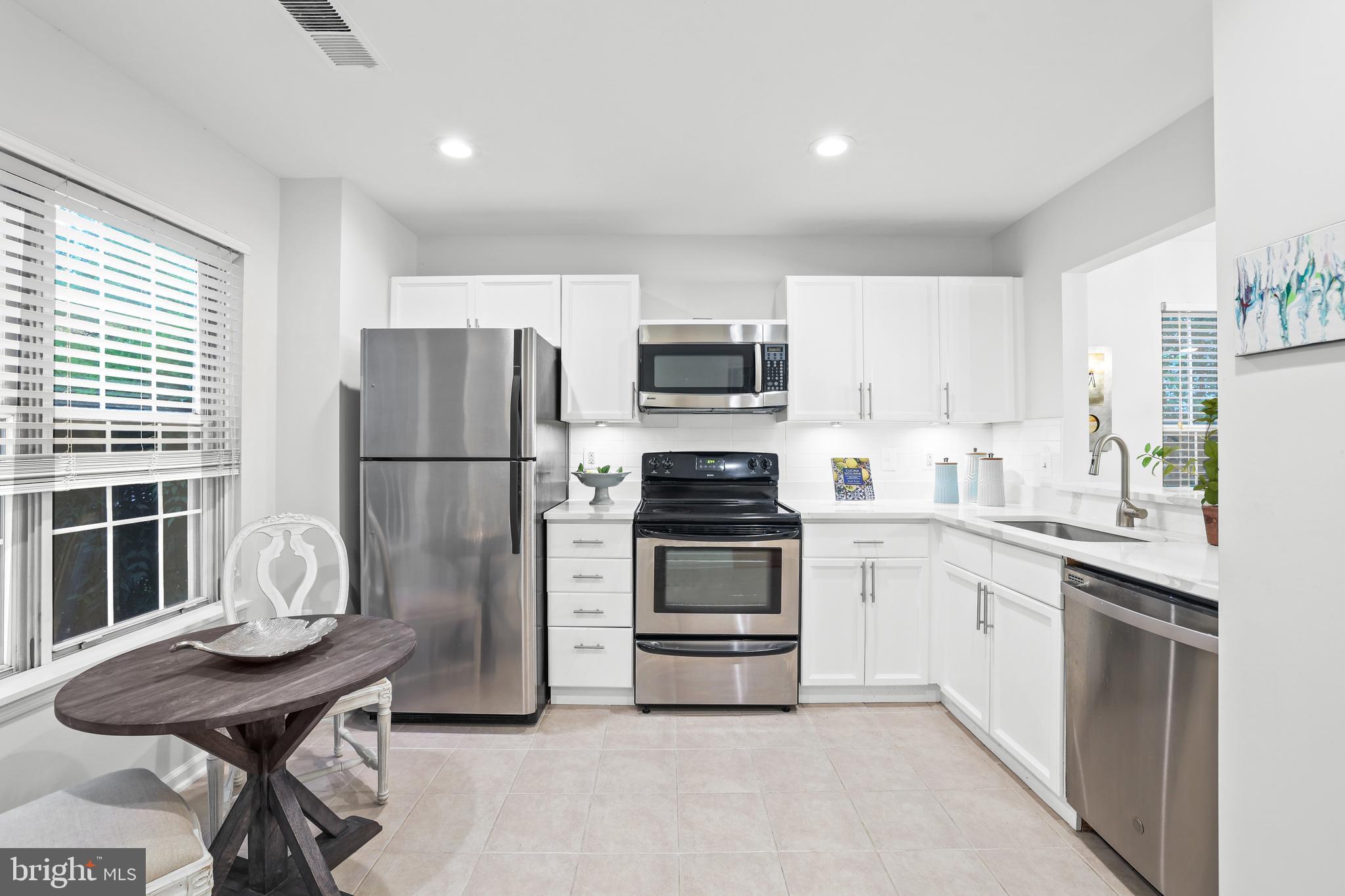 2841 YARLING COURT 2841