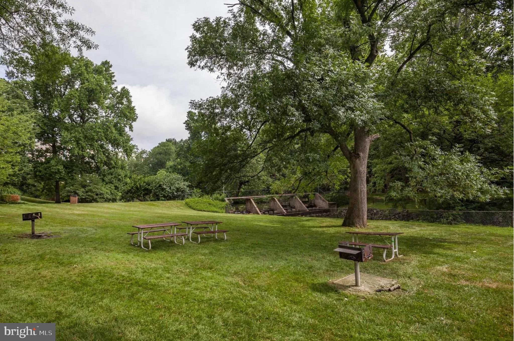 GROSVENOR PARK - Residential