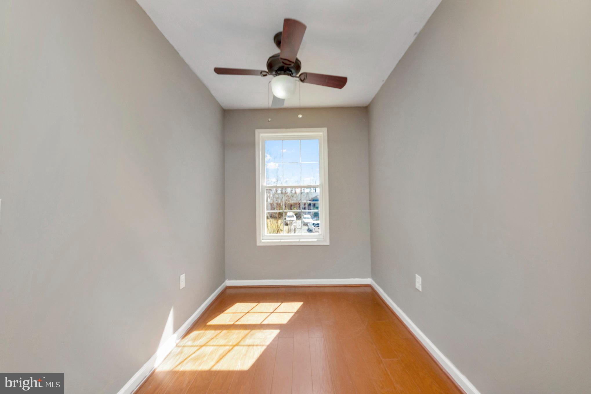 LAKE LAND OR - Residential