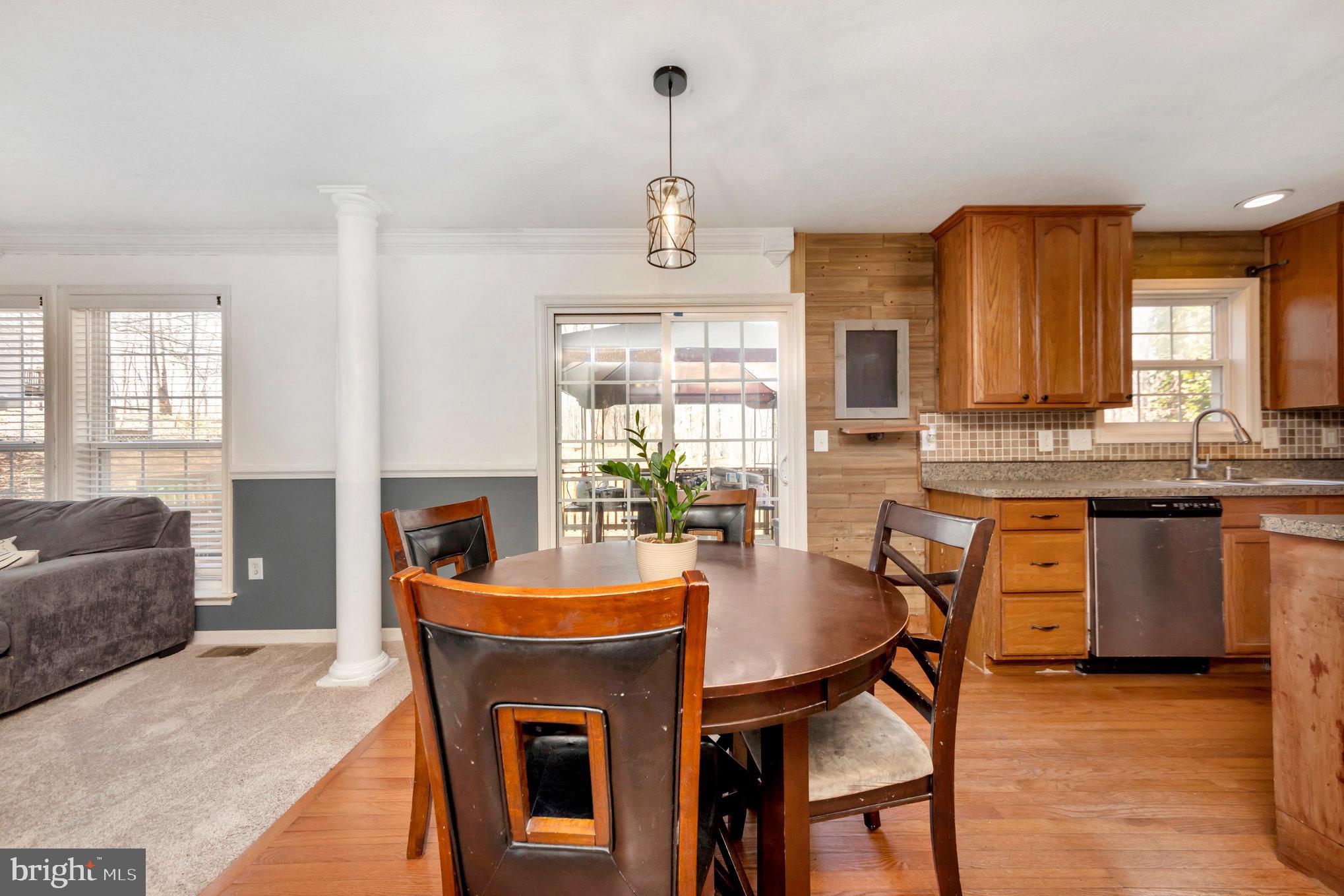 LAKE LAND OR - Residential