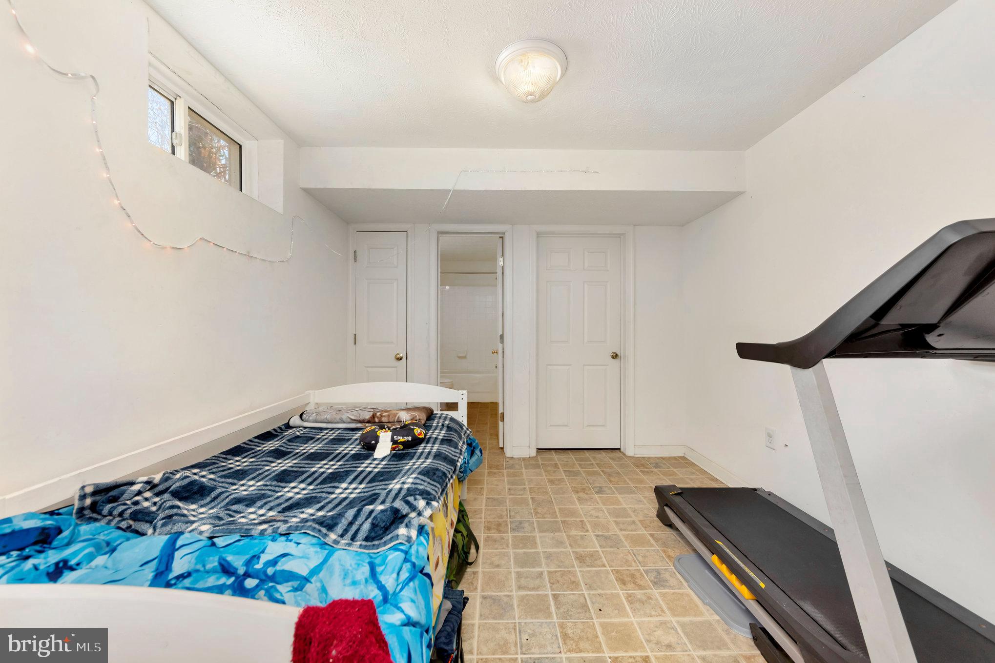 LAKE LAND OR - Residential