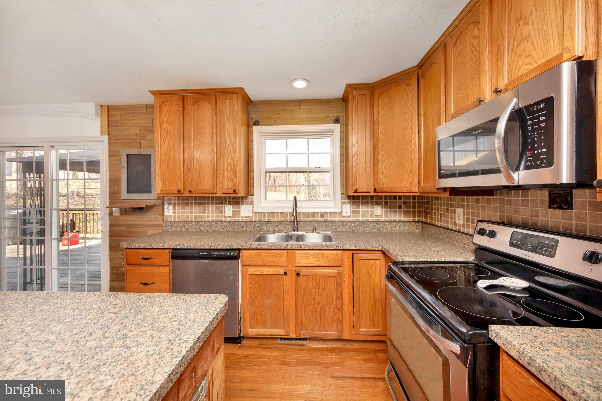 LAKE LAND OR - Residential