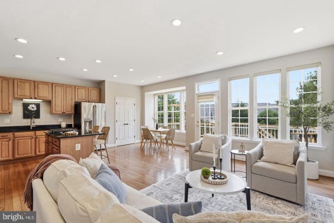 Photo of 601 Burberry Terrace SE, LEESBURG, VA 20175 (MLS # VALO2137942)
