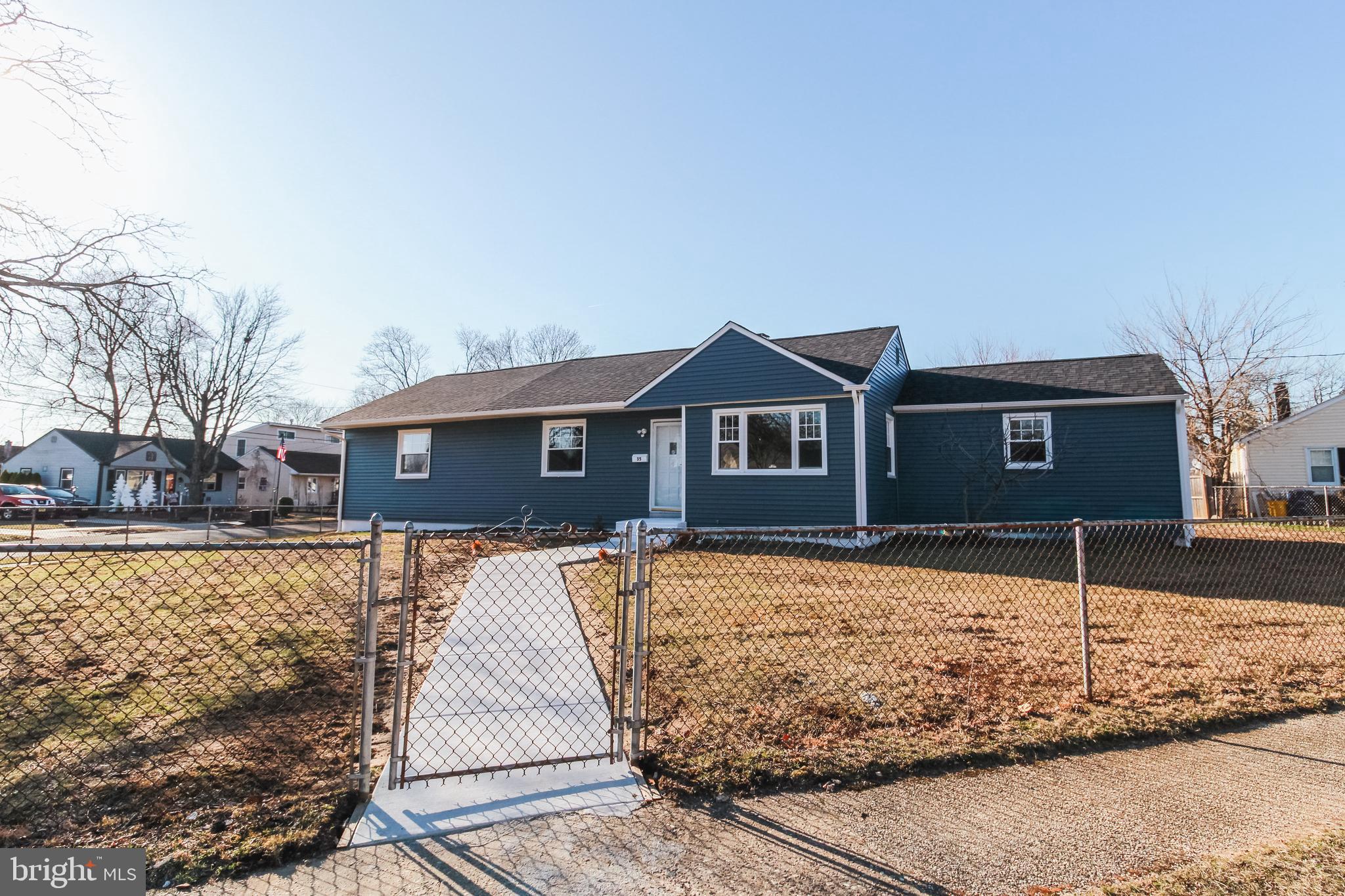 35 FARNSWORTH AVENUE