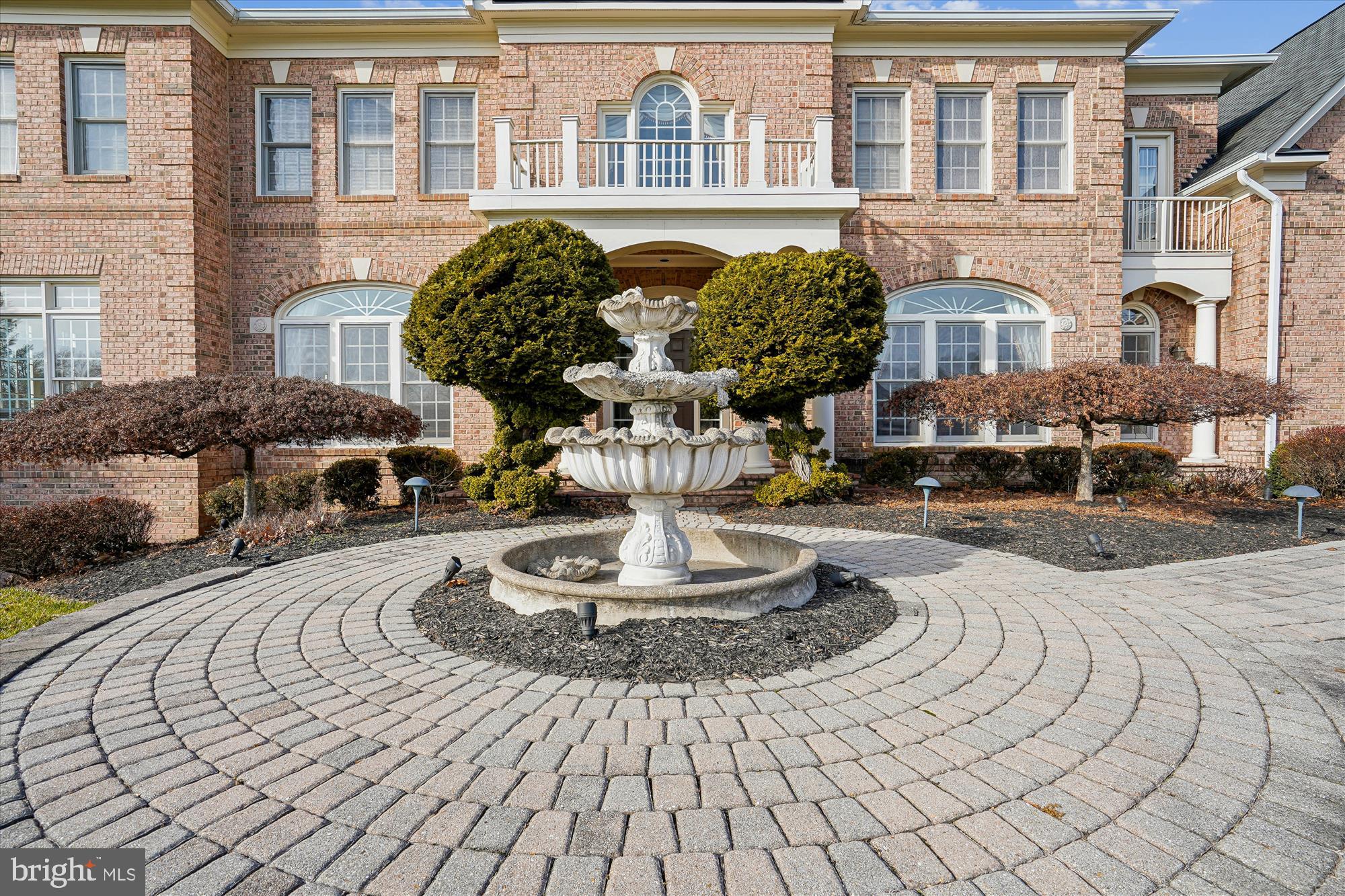 11046 HEATHLAND DRIVE