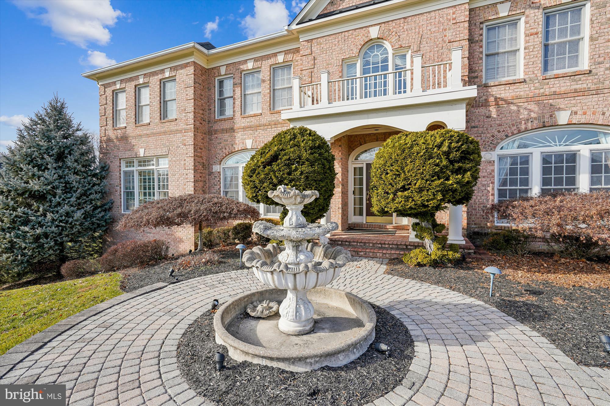 11046 HEATHLAND DRIVE