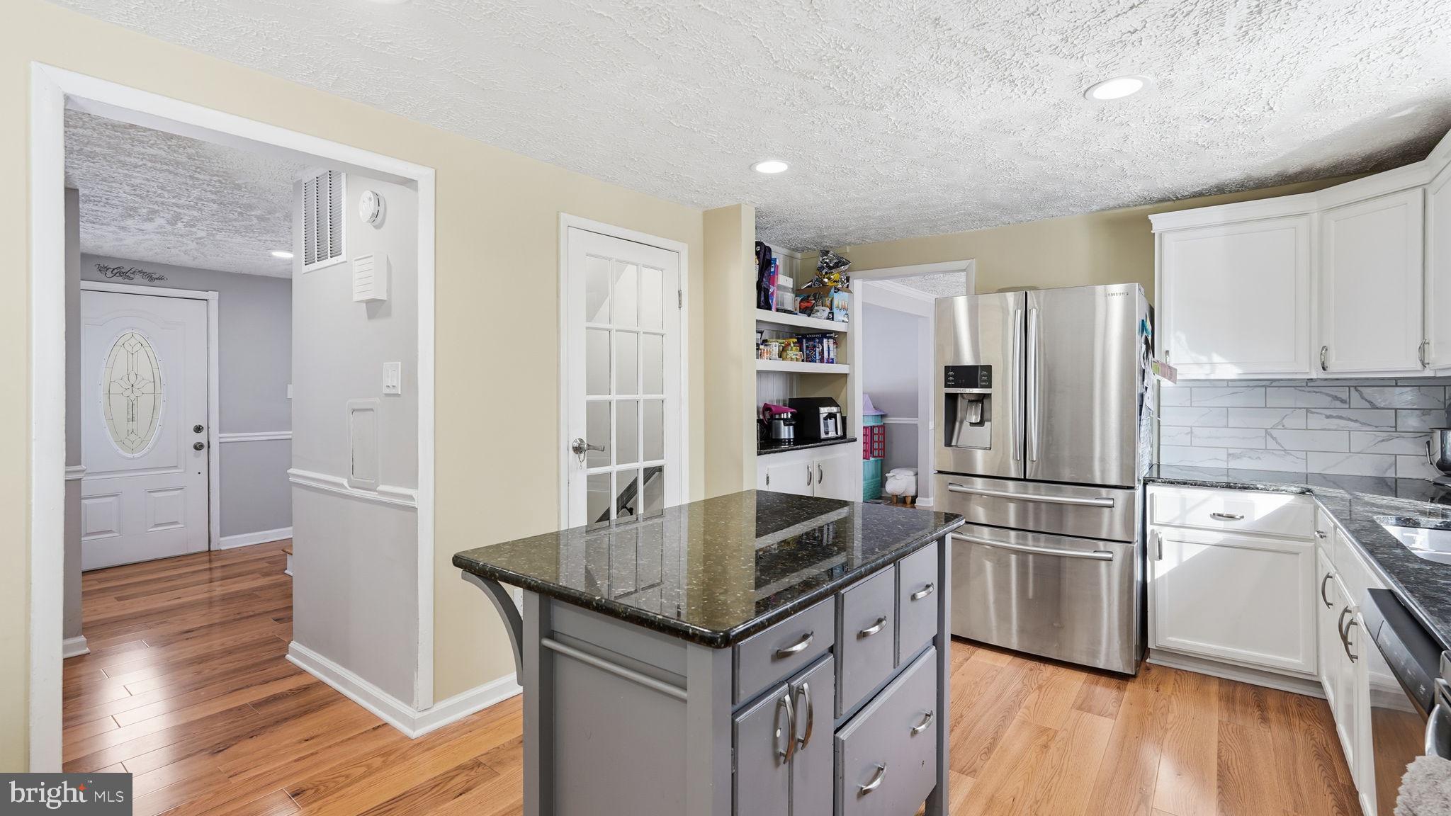 NEWPORT - Residential