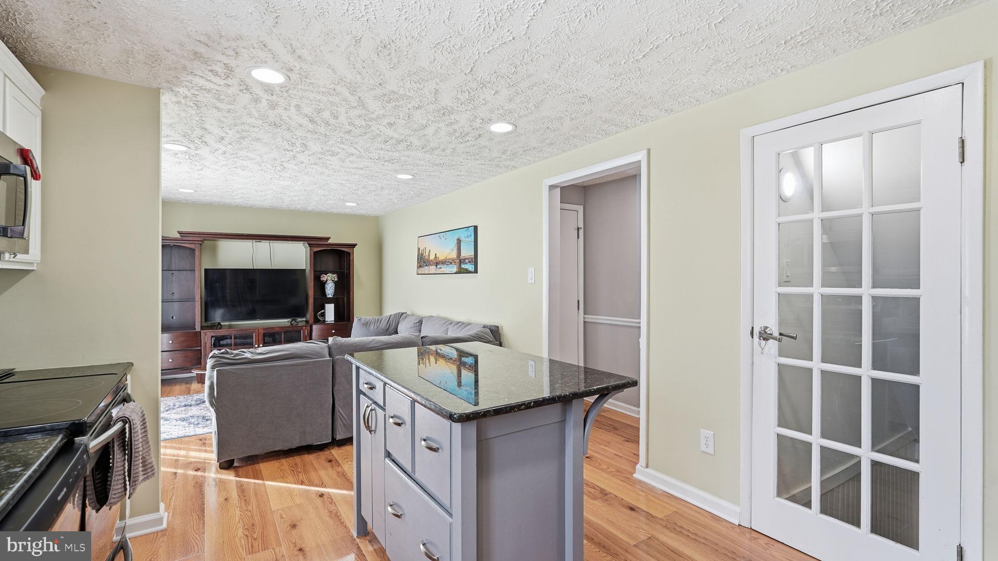 NEWPORT - Residential