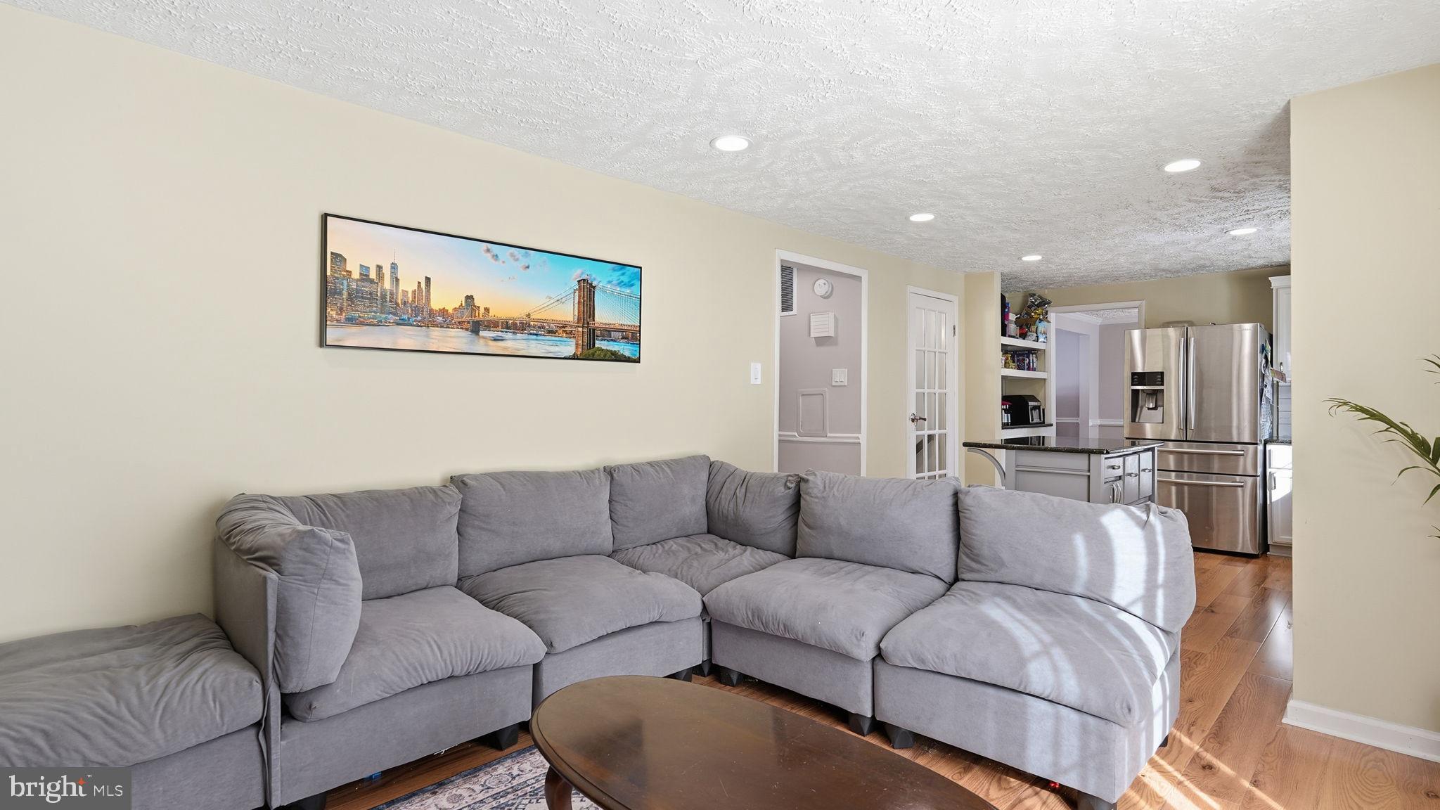 NEWPORT - Residential