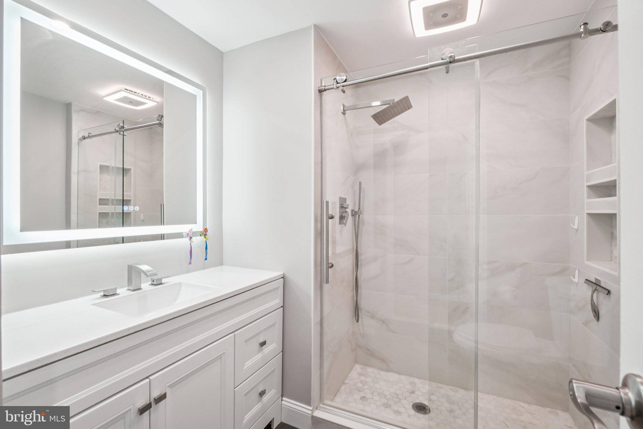 NEWPORT - Residential