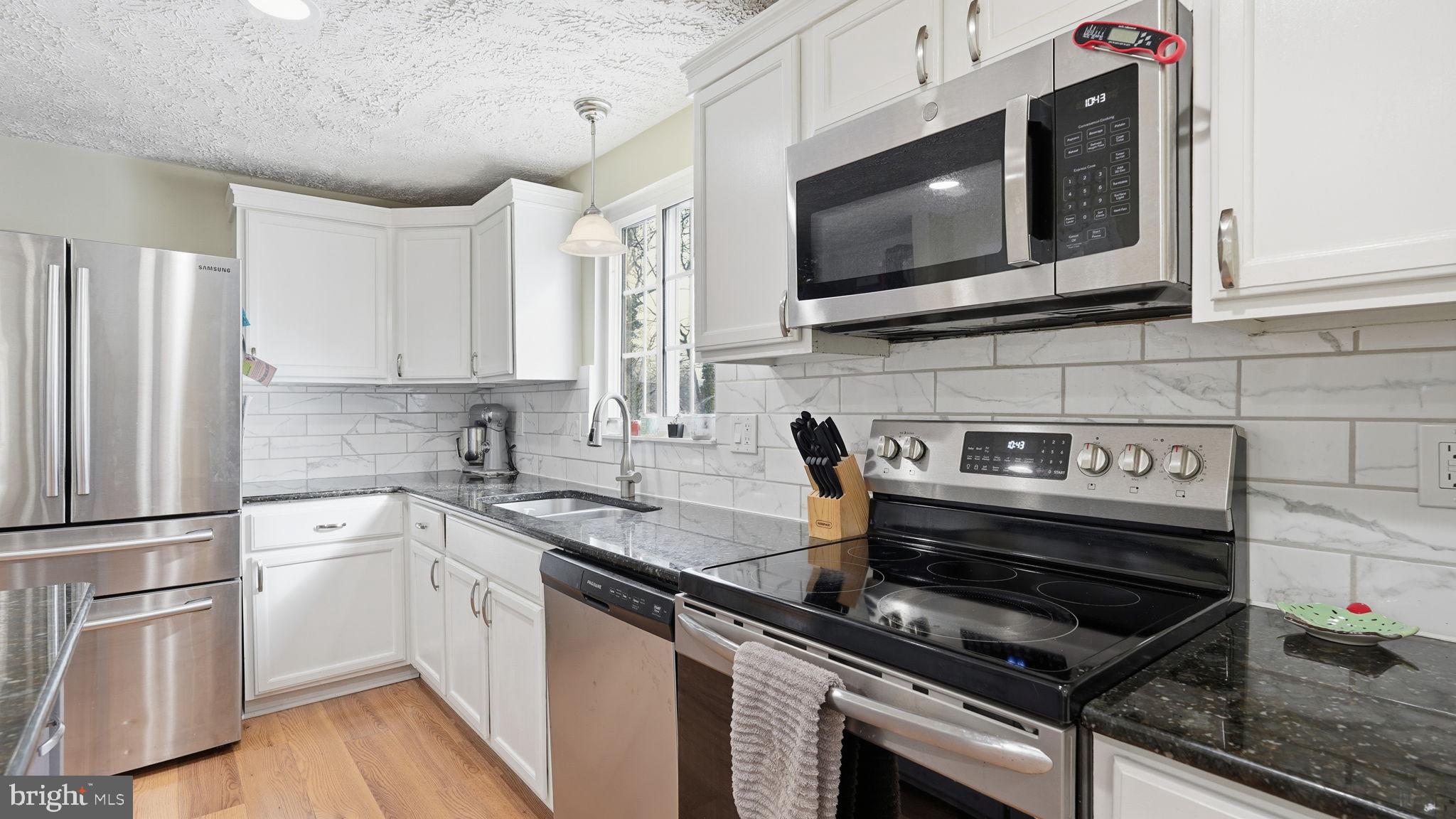 NEWPORT - Residential