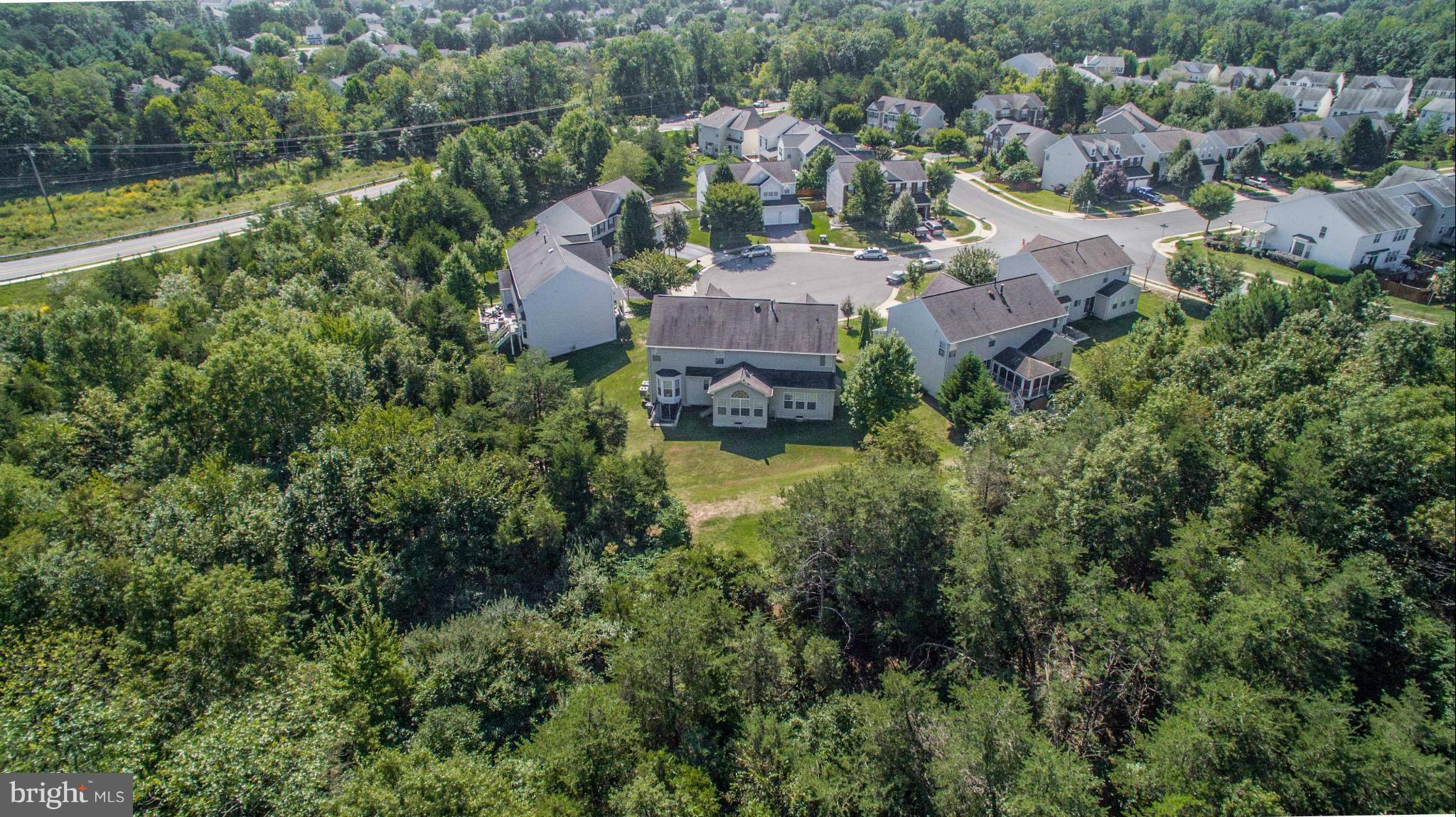 BROAD RUN OAKS - Residential